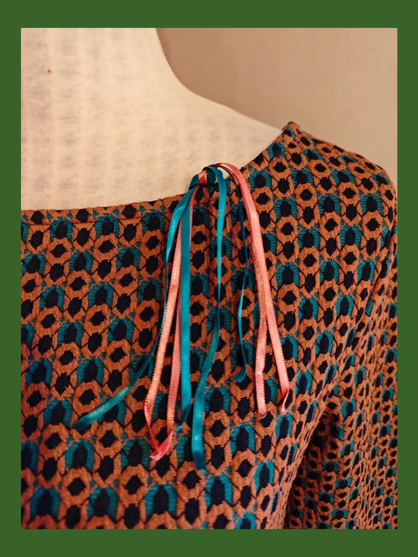 🌺Vestido de punto fino estampado tonos rosa, turquesa y azul marino – Yessica – taille M / 38 / 10 4