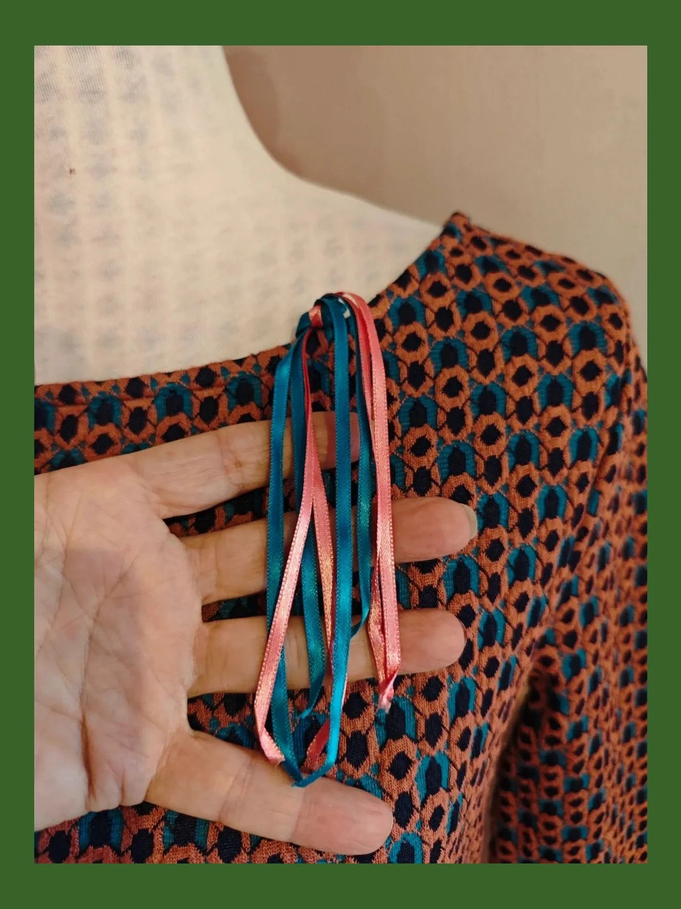 🌺Vestido de punto fino estampado tonos rosa, turquesa y azul marino – Yessica – taille M / 38 / 10 5
