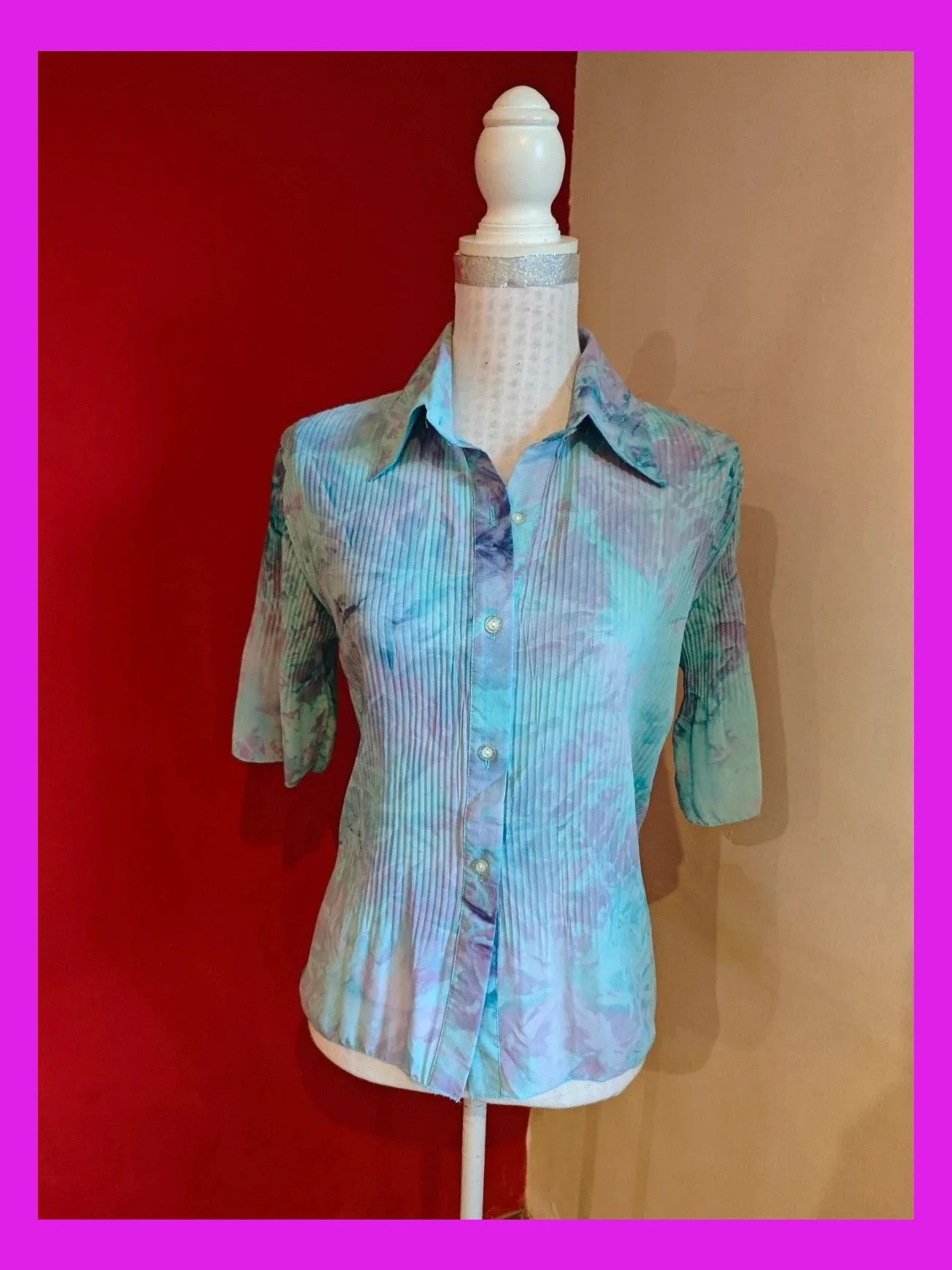 🌺Bonita camisa tela plisadita en tonos azules y lila, talla L
