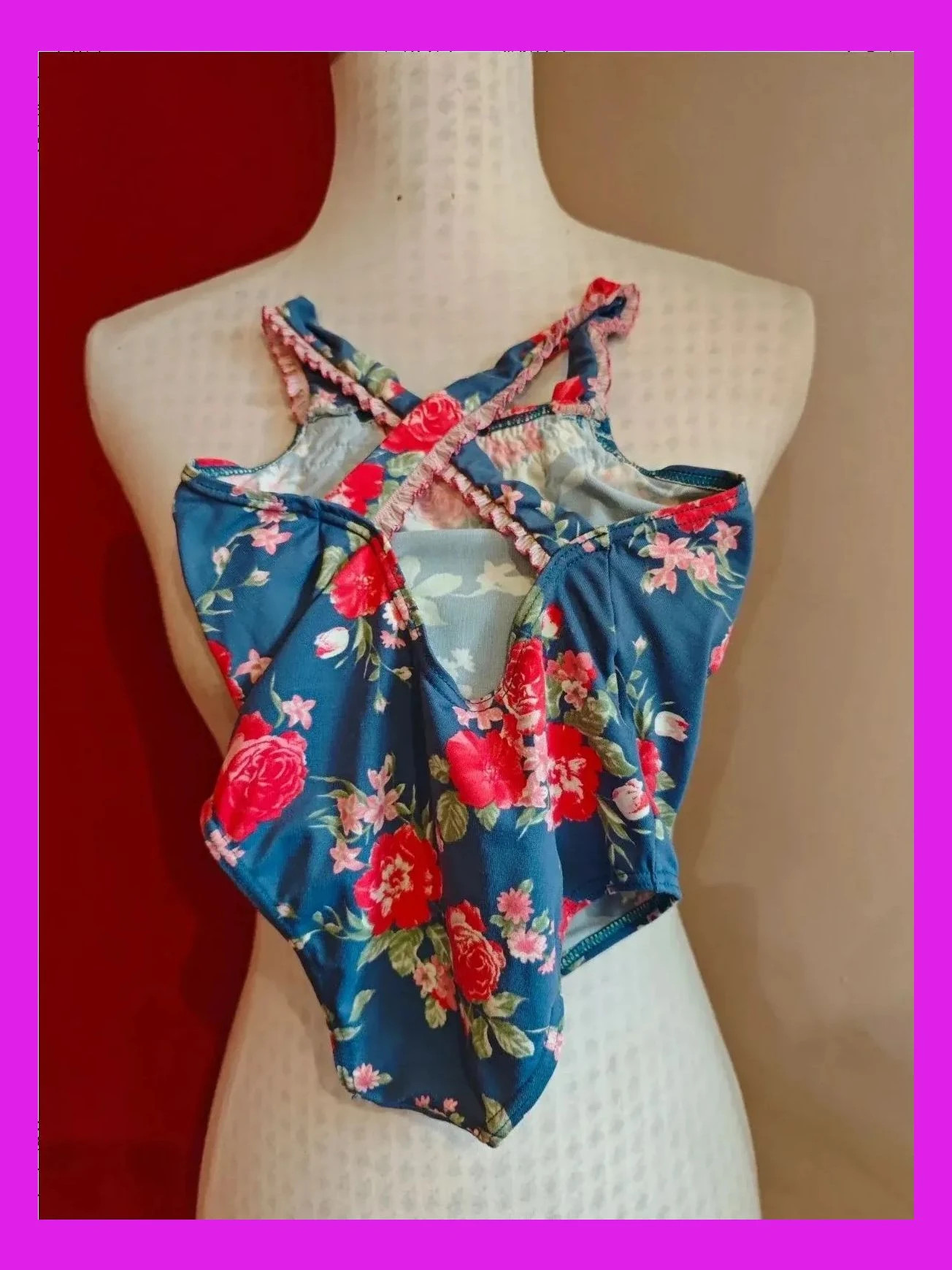 🌺 Precioso bañador azul con estampado floral y volantitos en escote y tirantes – Vintage Dressing – taille 18-24 mois / 86 cm 3