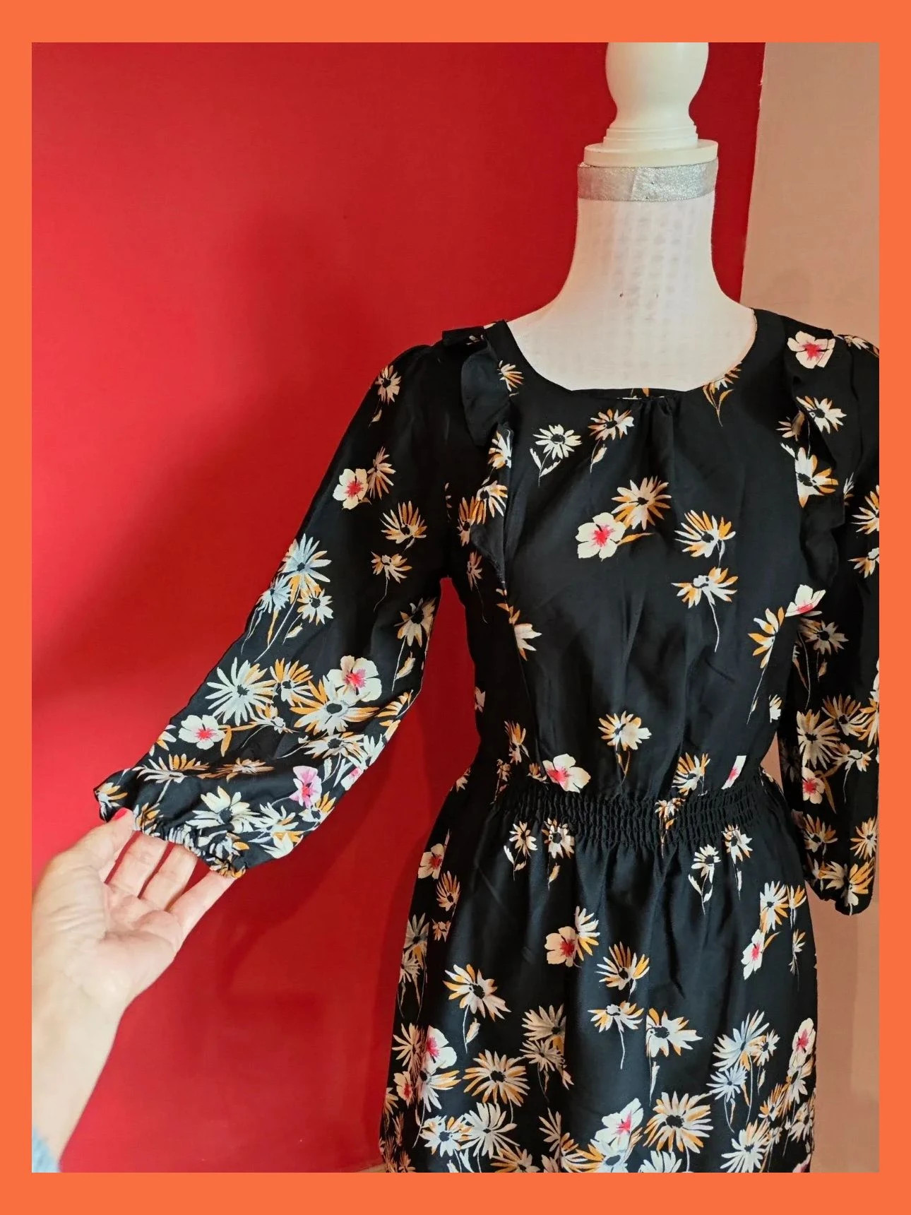 🌺 Vestido negro con estampado floral y volantitos en escote – Atmosphere – taille L / 40 / 12 3