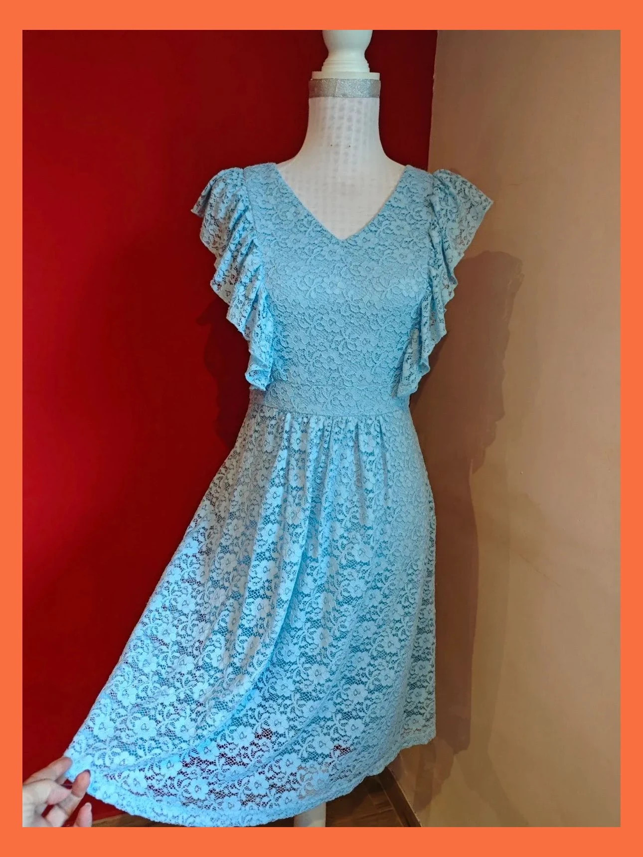 🌺 Vestido increíble de blonda elástica azul claro con volantes en los lados, talla M – Yumi – taille M / 38 / 10 2
