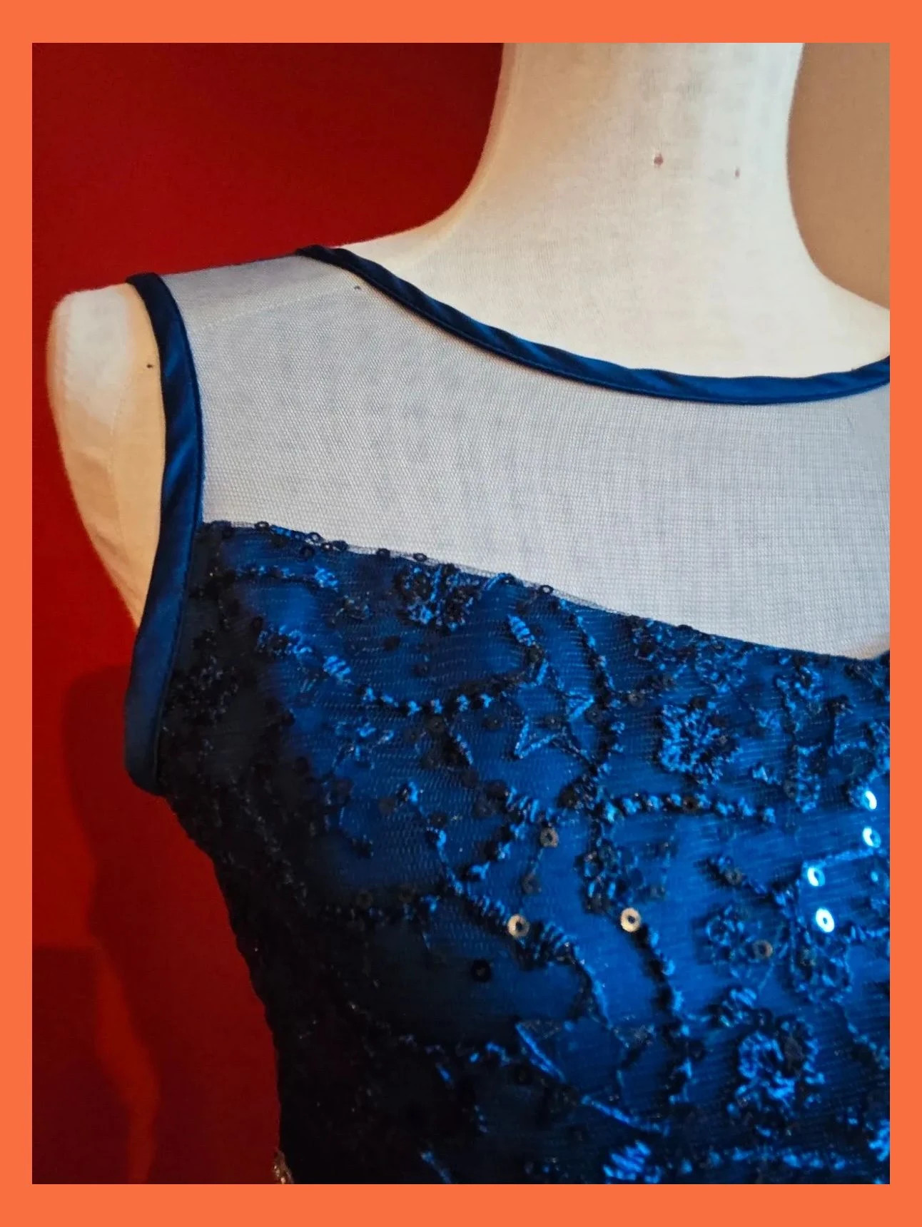 🌺 Elegante vestido para eventos azulón con cuerpo de gas con lentejuelas y cintura de brillantes – Sunny Fashion – taille S / 36 / 8 5