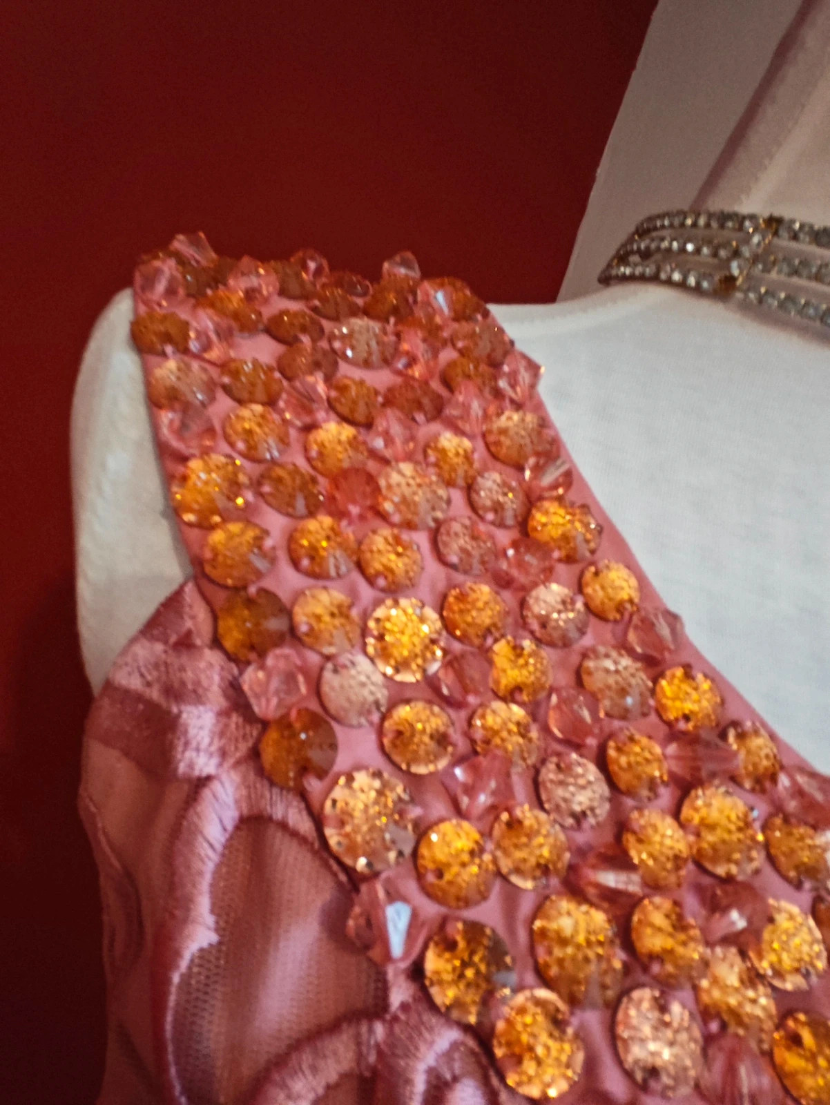 🌺 Elegante vestido de gasa rosa con bordados delante y cuello de abalorios – Olimara – taille XXXL / 46 / 18 3