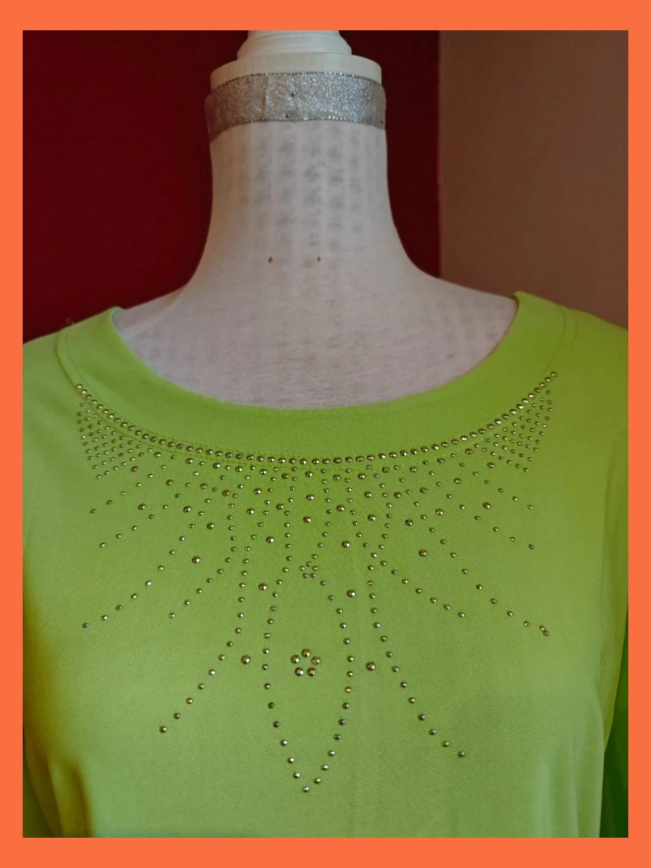 🌺 Camiseta verde menta claro con brillantitos plateados en escote – Hooray – taille 5XL / 50 / 22 4