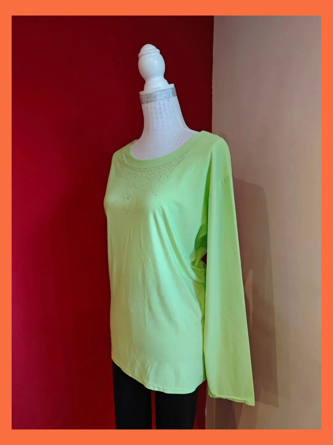 🌺 Camiseta verde menta claro con brillantitos plateados en escote – Hooray – taille 5XL / 50 / 22 2