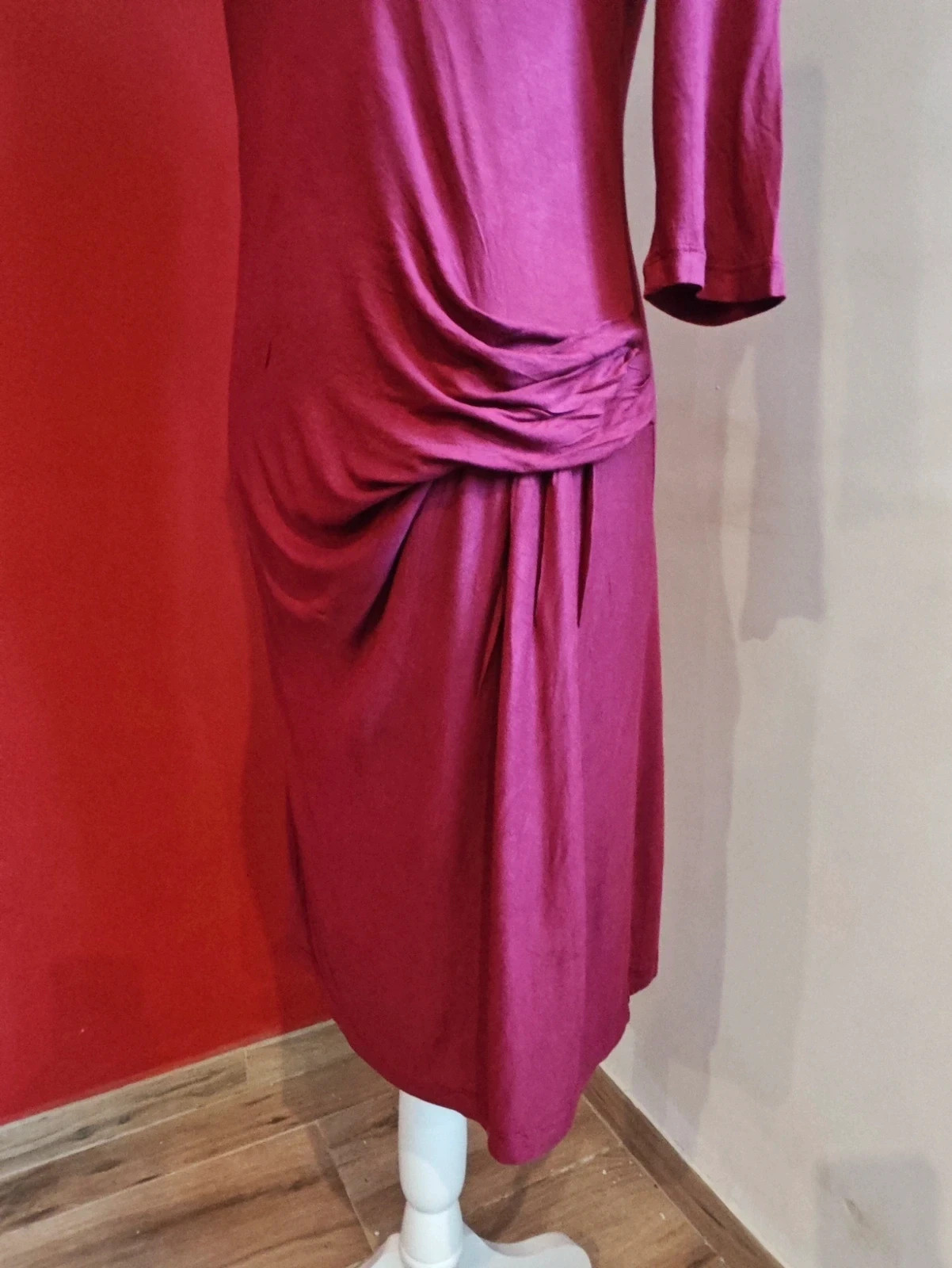 🌺Estiloso vestido de punto fino granate con drapeado en lateral – Mango – taille M / 38 / 10 3