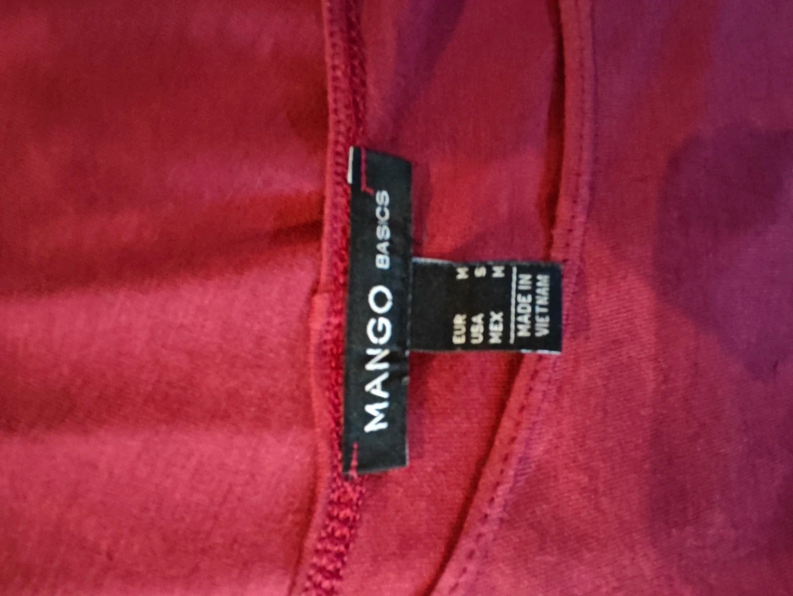 🌺Estiloso vestido de punto fino granate con drapeado en lateral – Mango – taille M / 38 / 10 5