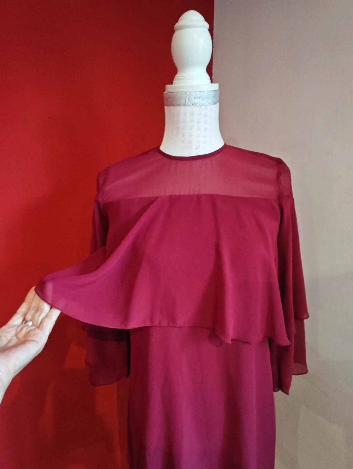 🌺 Original vestido de gasa granate con volante en la parte superior y en las mangas – Linú – taille L / 40 / 12 5