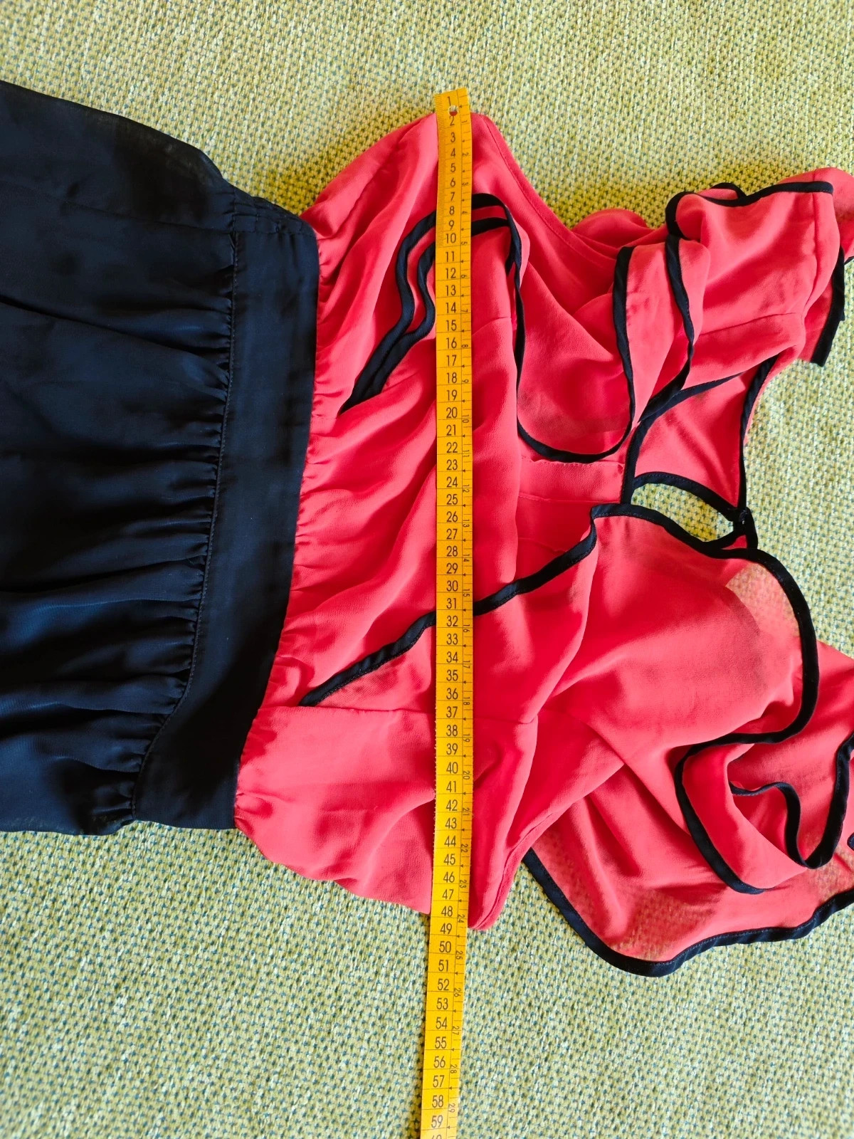 🌺 Bonito vestido vintage de gasa roja arriba y falda negra, con volantes ribeteados de negro – Vintage – taille XL / 42 / 14 5