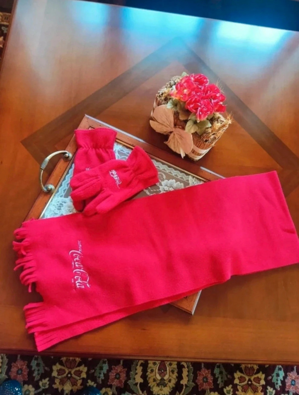 🌺Conjunto de bufanda y guantes tejido polar rojo con letras marca bordada 2