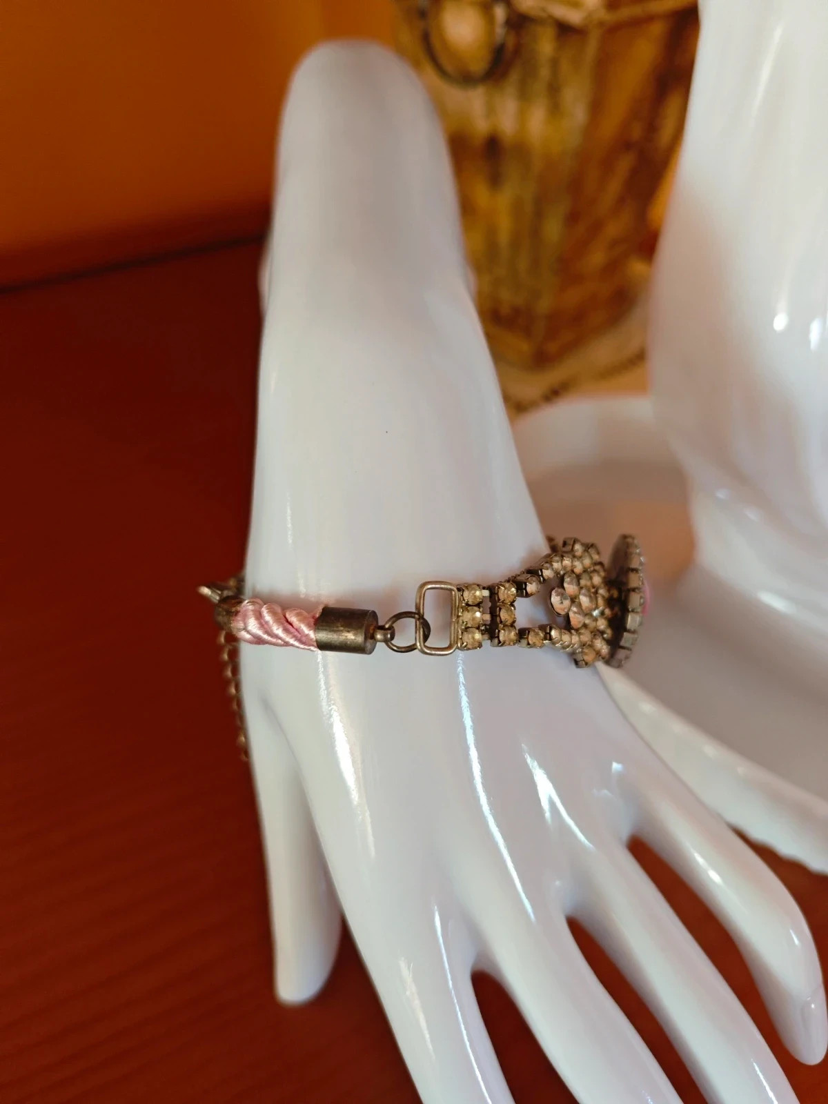 🌺Conjunto de gargantilla y pulsera con cordón rosa y pieza de brillantes – Vintage Chic 5