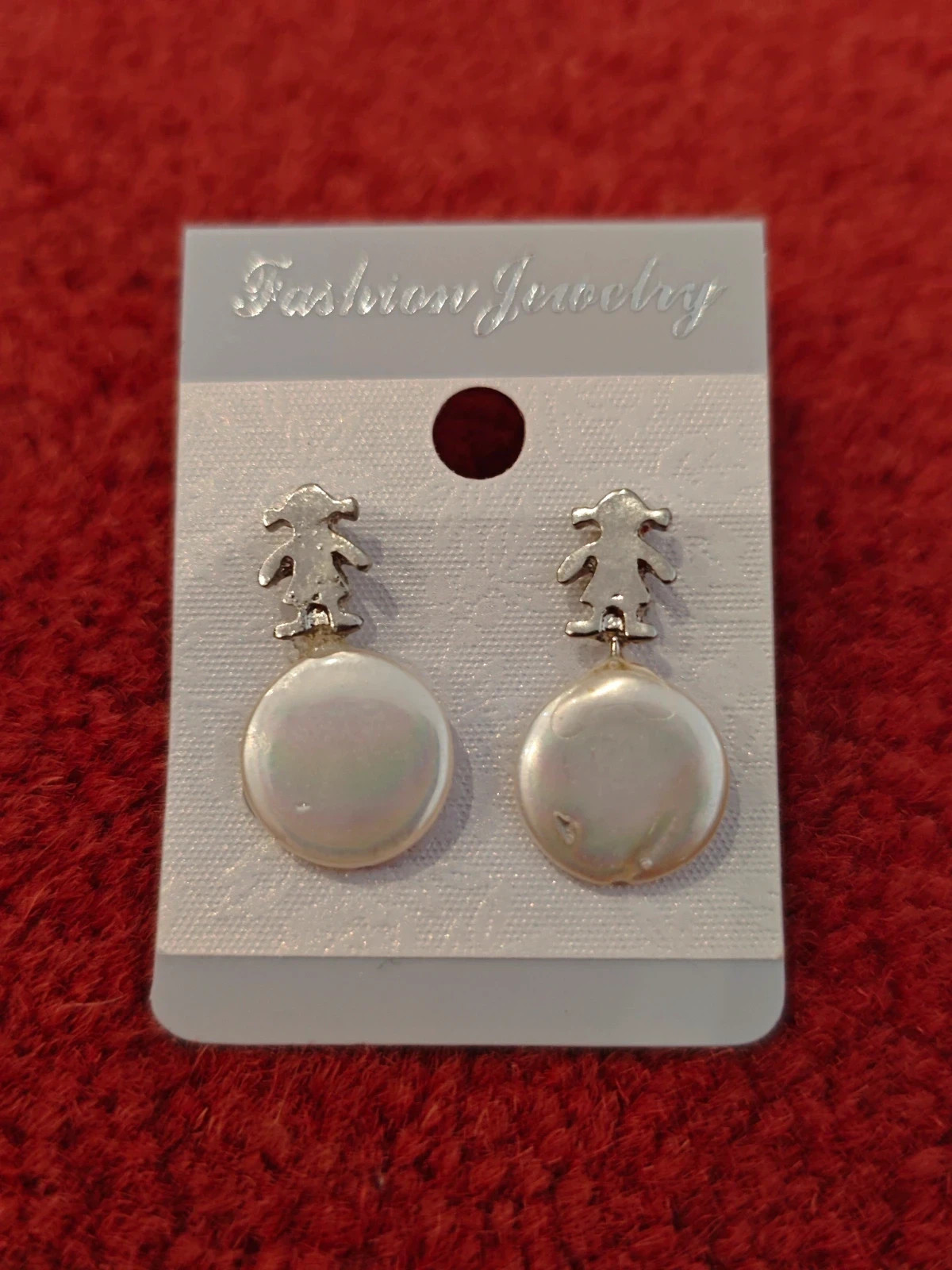 🌺Pendientes con figura de niña plateada con perla plana – Fashion Jewelry 2