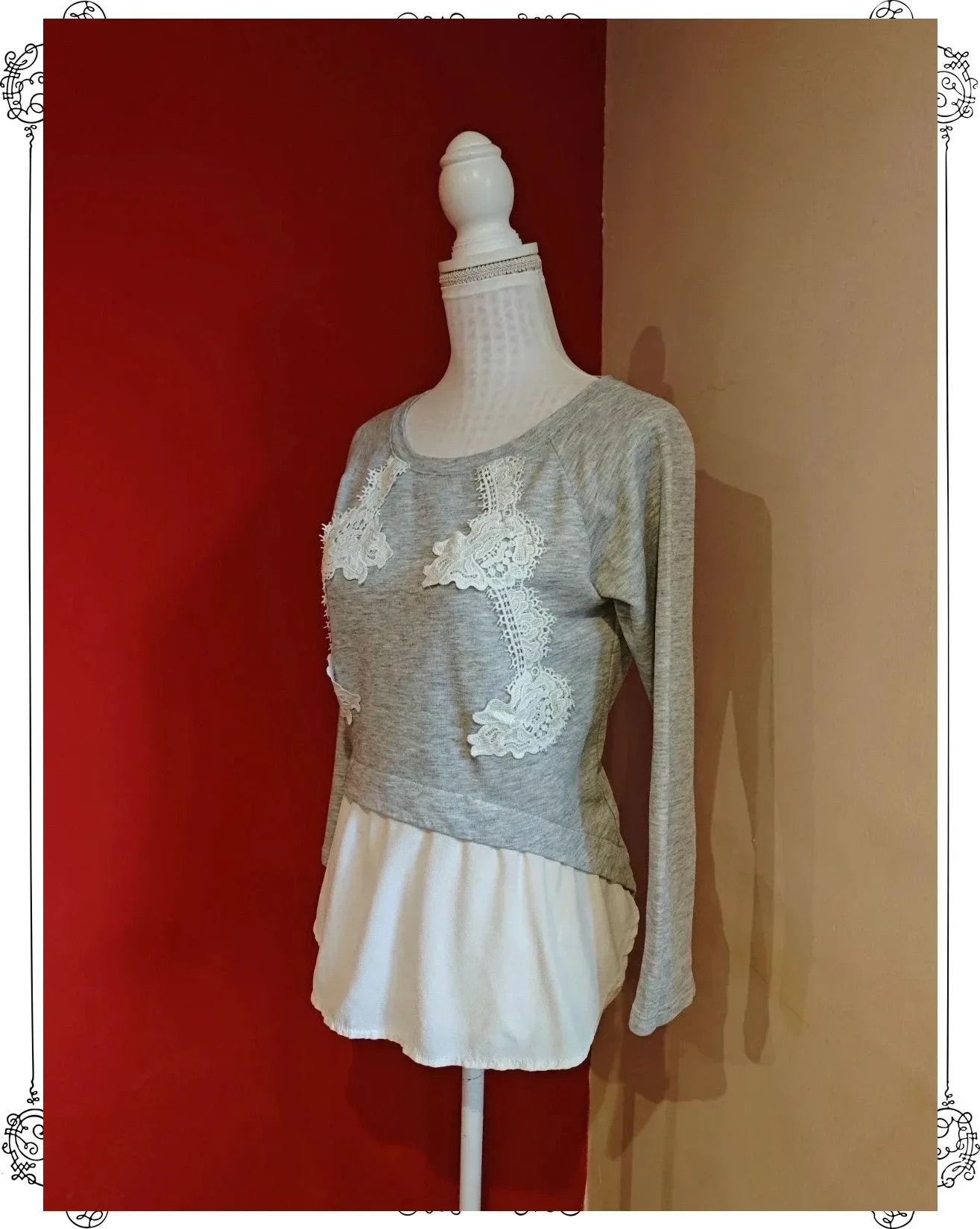 🌺Camiseta de algodón gris con aplicaciones de crochet y abajo delante tela ligera blanca – Vintage Dressing – taille L / 40 / 12 2