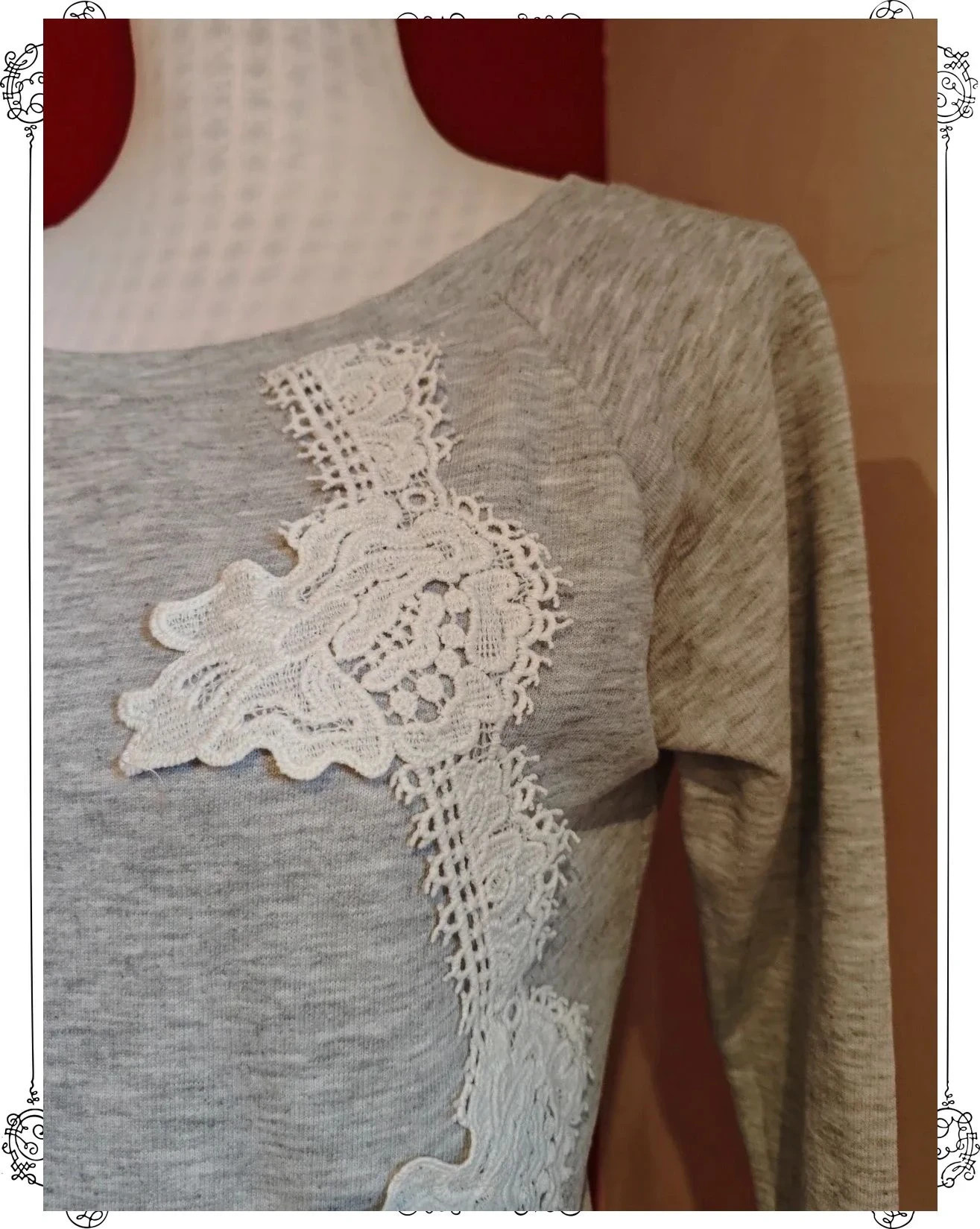 🌺Camiseta de algodón gris con aplicaciones de crochet y abajo delante tela ligera blanca – Vintage Dressing – taille L / 40 / 12 4