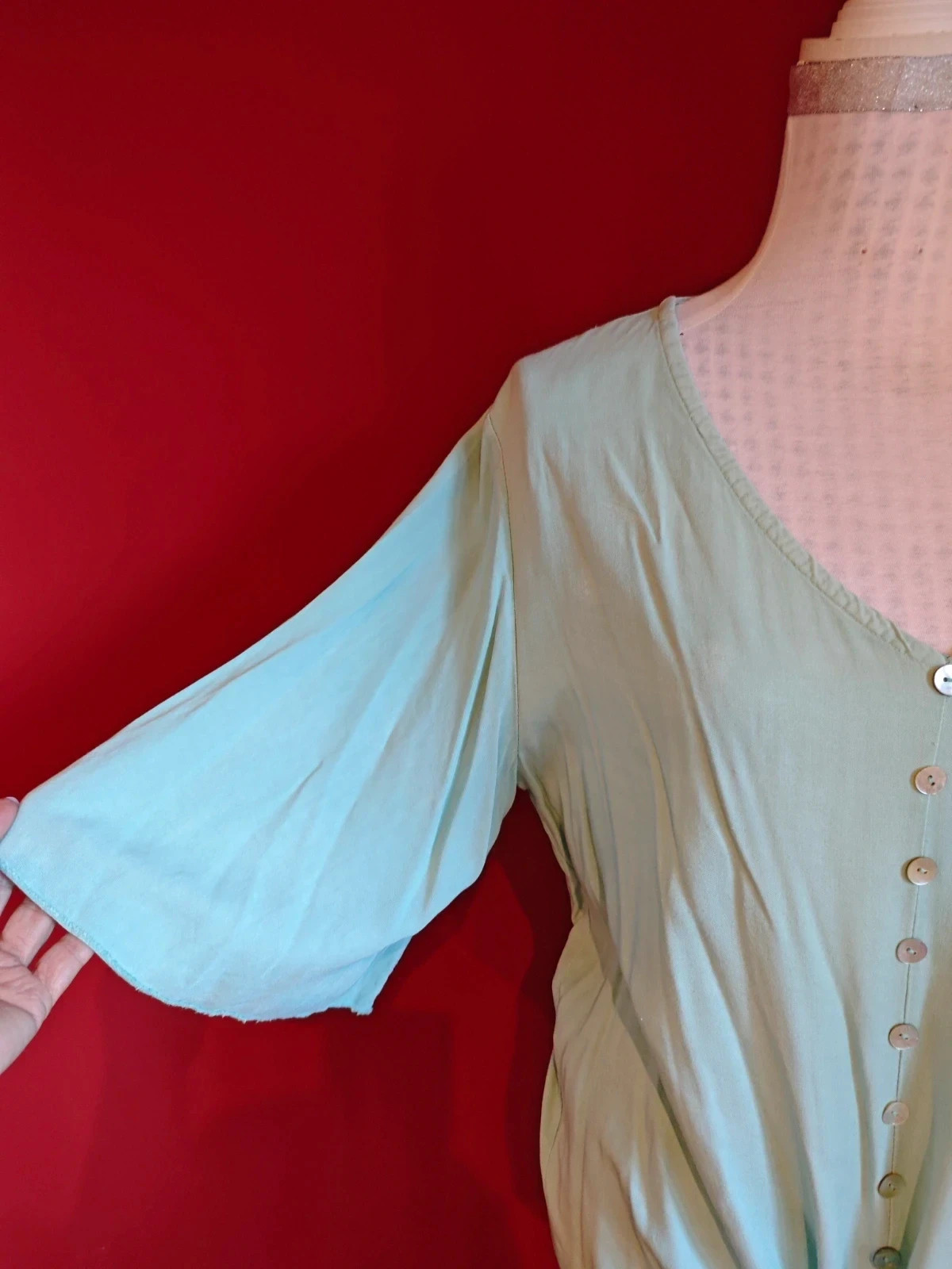 🌺 Camisa verde clarito atada con lazo delante, talla 46 – Boutique Italiana – taille XXXL / 46 / 18 3