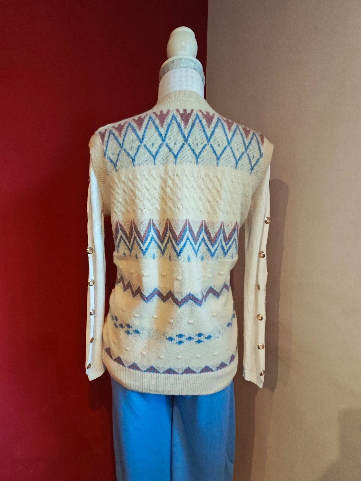 🌺 Bonito chaleco de punto muy suave beige con grecas azul y rosa – Corazon – taille XL / 42 / 14 5