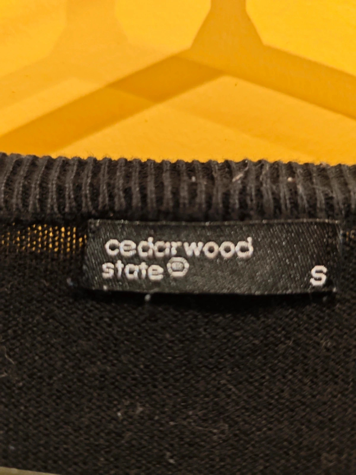 🌺 Jersey de algodón con cuello de pico negro con rombos tonos grises y negros en la parte delantera – Cedar Wood State – taille M 5