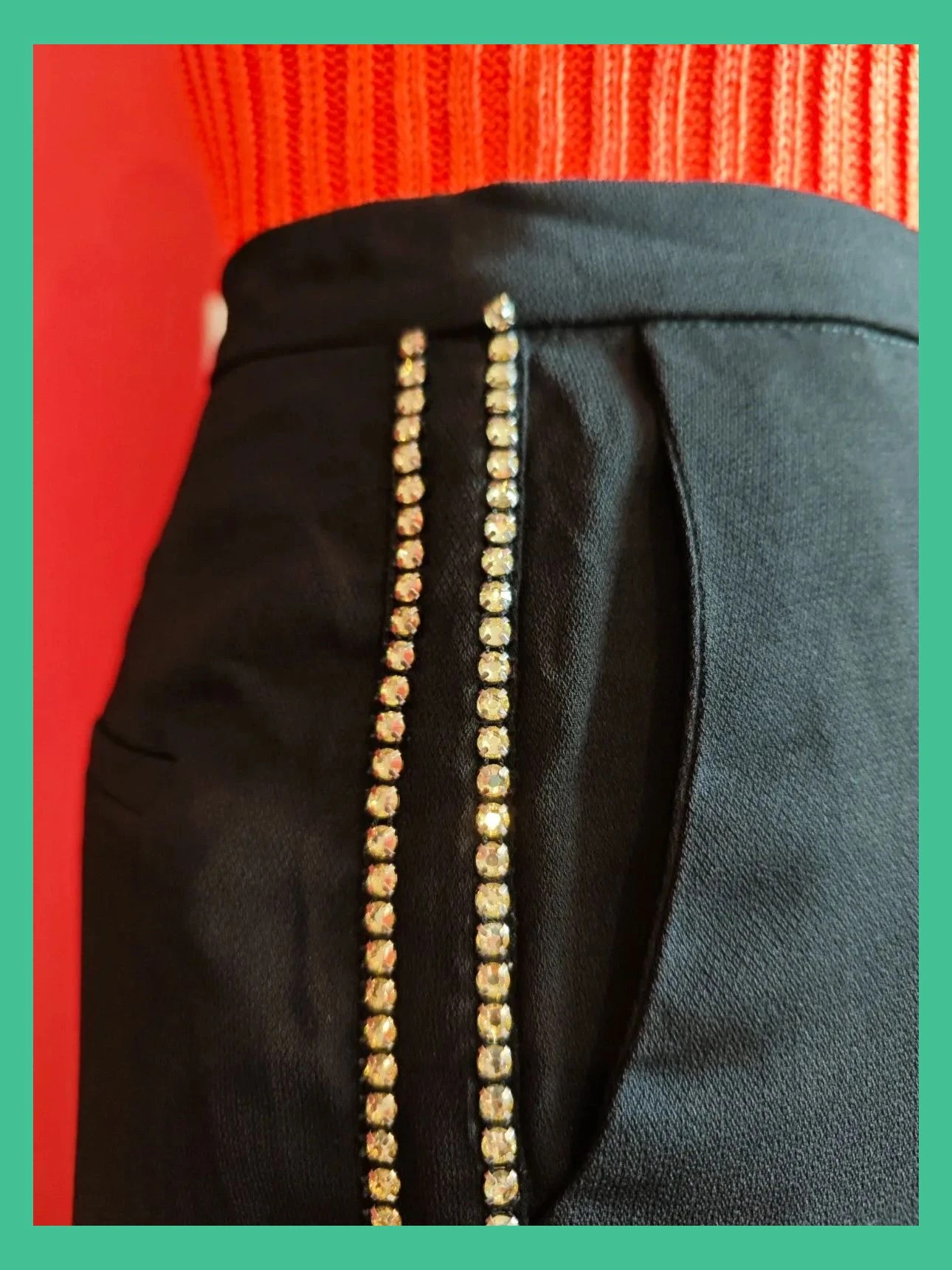 🌺Elegante pantalón negro de tela fina con dos tiras de brillantes en laterales, talla S – Sweewë – taille S / 36 / 8 5