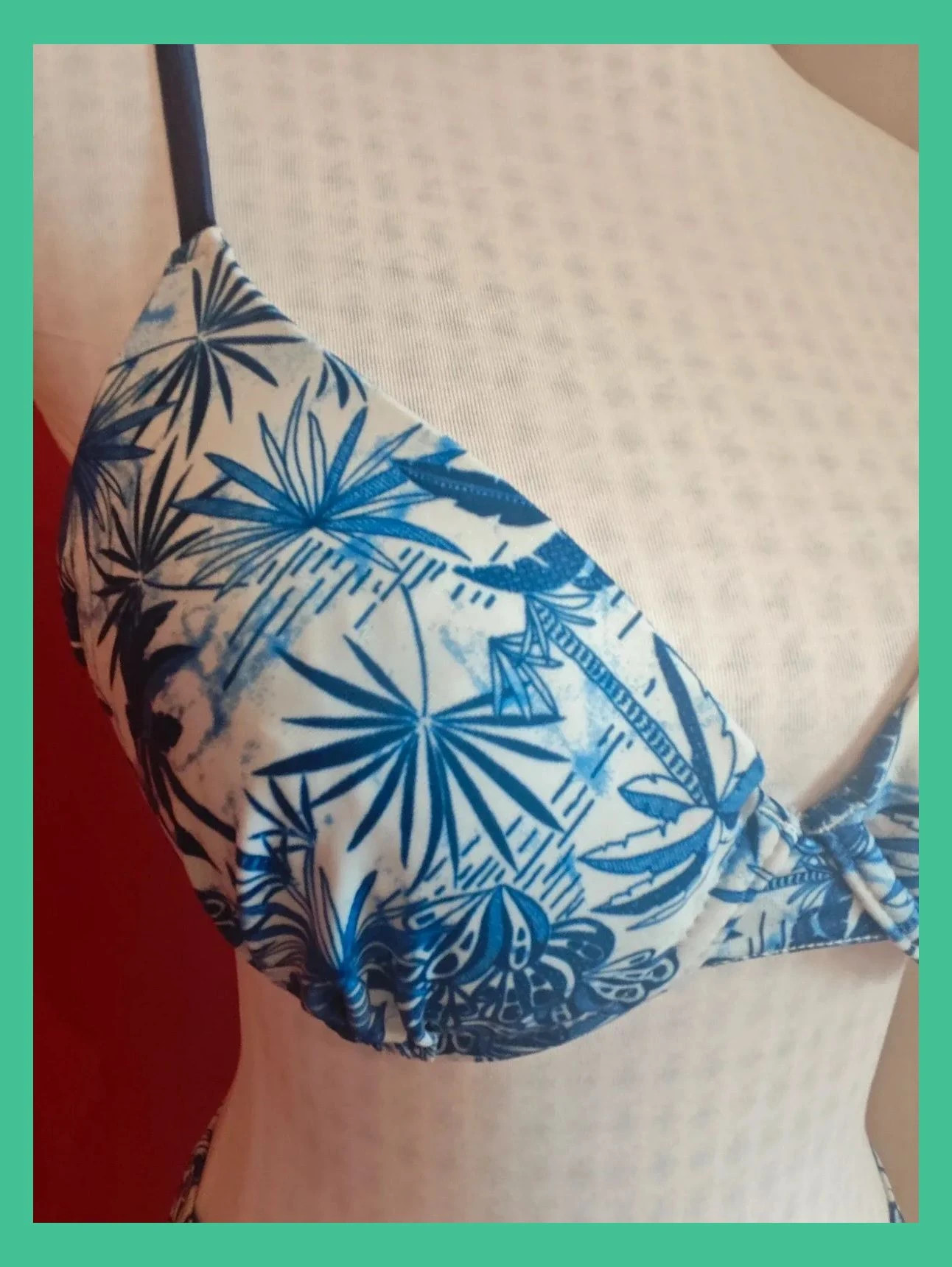 🌺 Bikini blanco con estampado floral tonos azules – Colours of the World – taille XL / 42 / 14 3