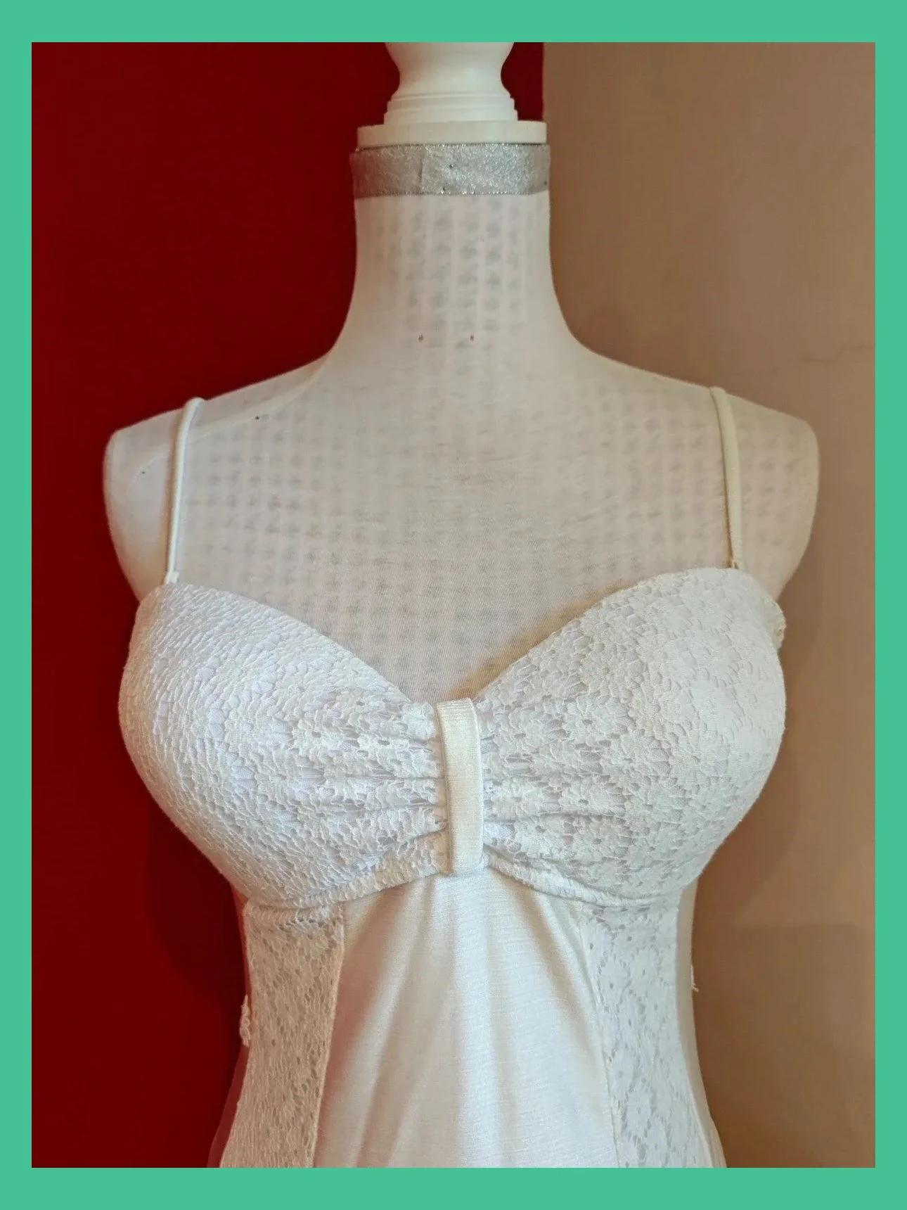 🌺 Precioso bañador vintage blanco con blonda y detalle de margaritas bordadas – Vintage Dressing – taille XXL / 44 / 16 3