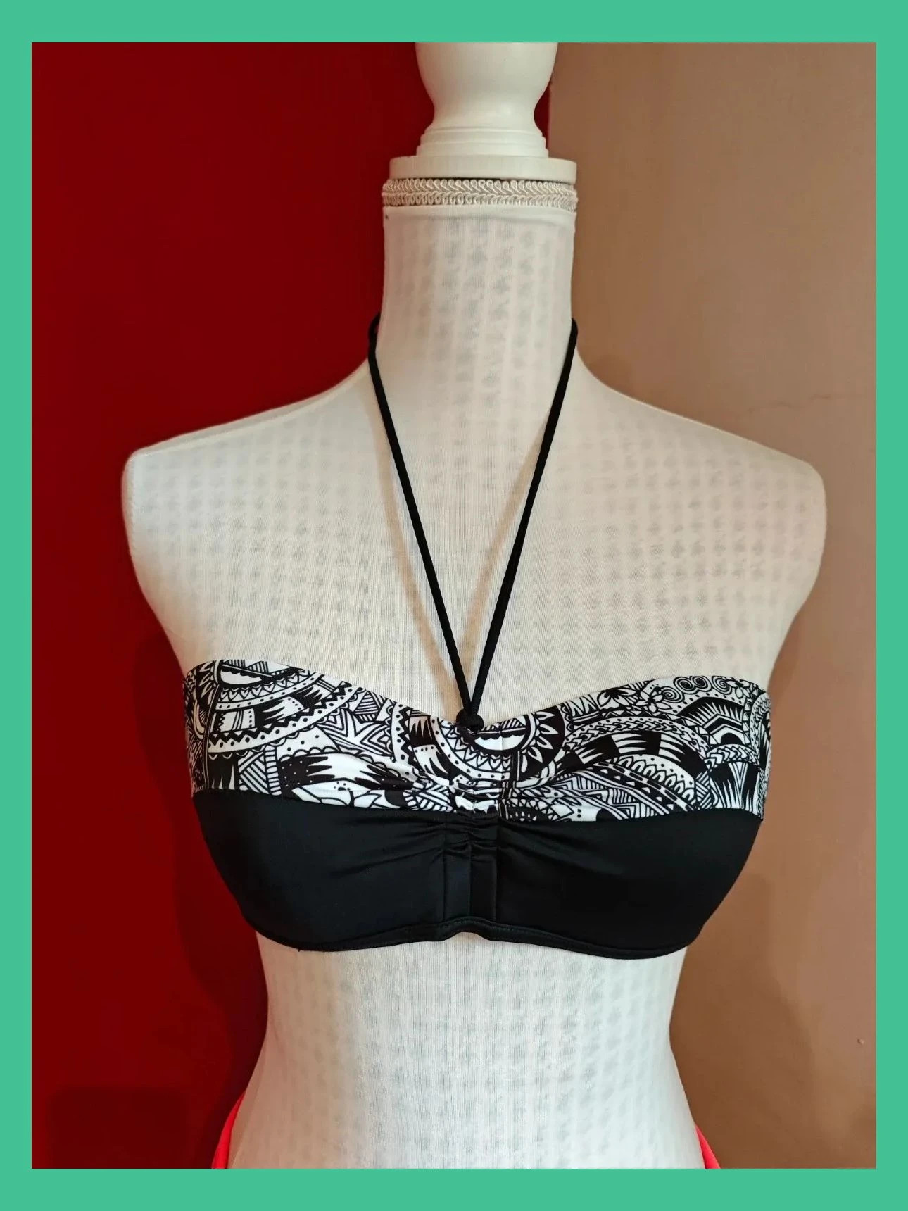 🌺 Precioso bikini bandeau estampado tribal blanco y negro con coral vibrante – Olaian – taille M / 38 / 10 4