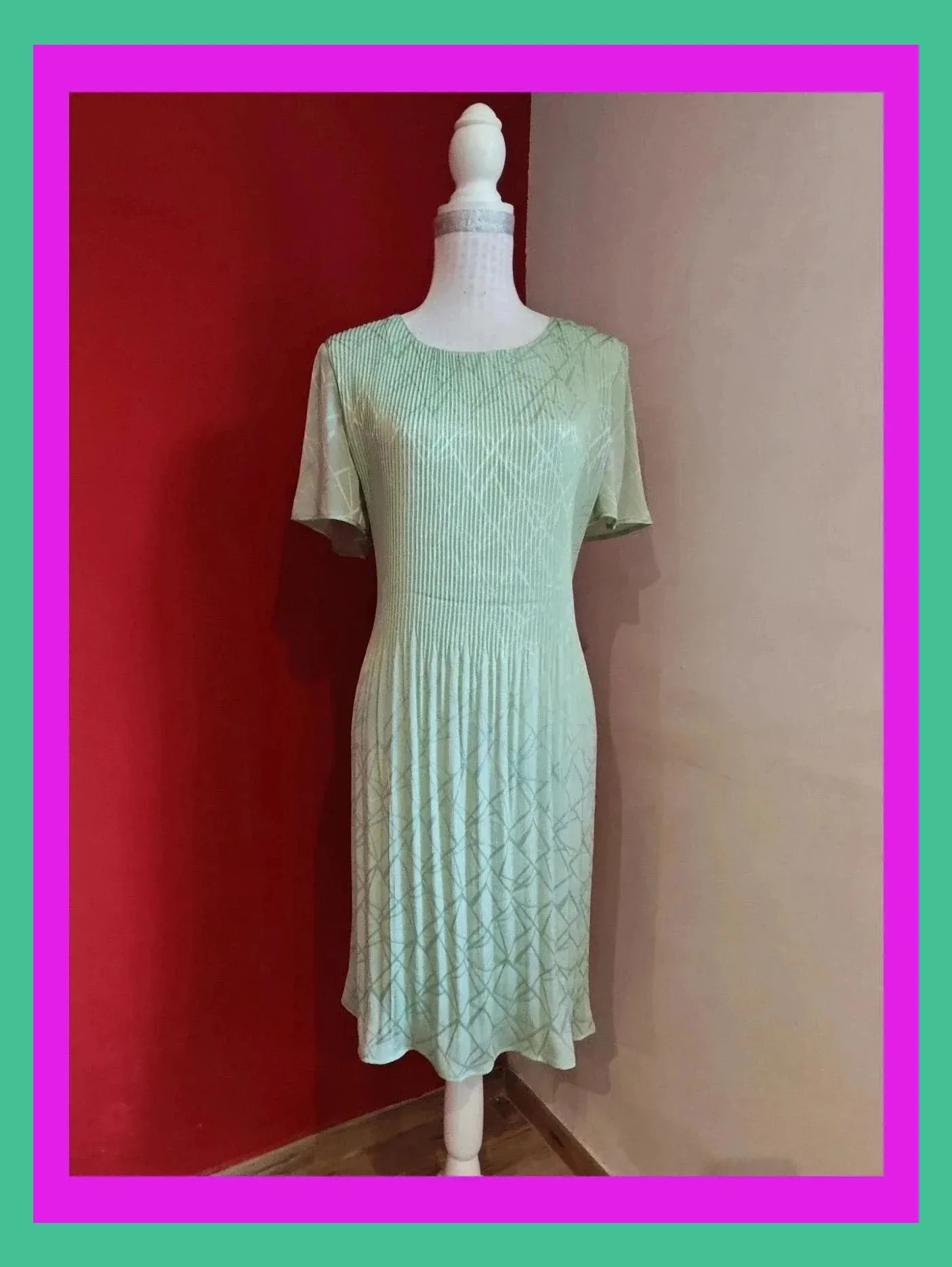 🌺 Vestido verde clarito satinado con brillo suave y tela plisadita con tacto sedoso – new zermatt – taille XXL / 44 / 16 2