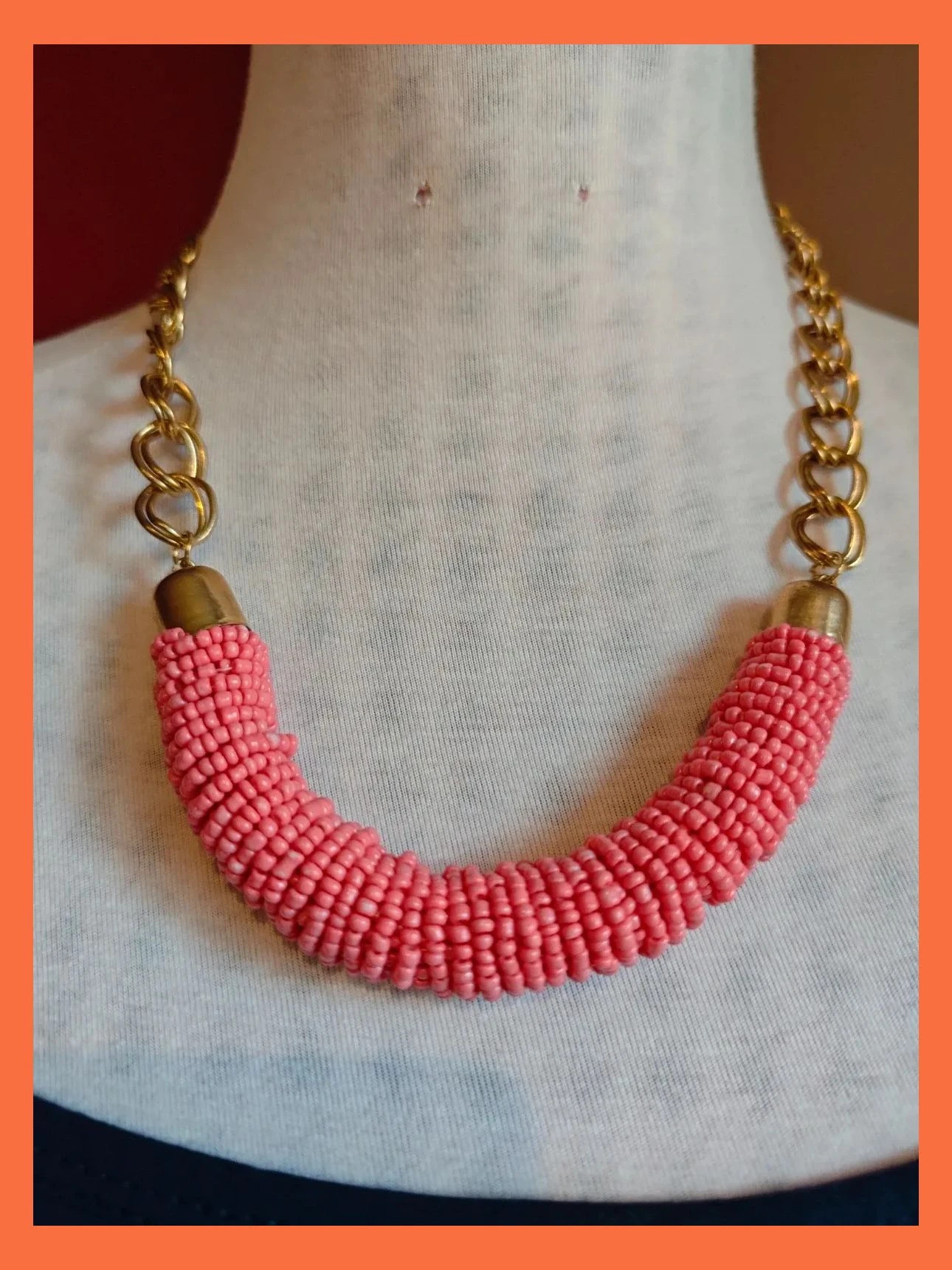 🌺Gargantilla dorada con abalorios tono coral 5