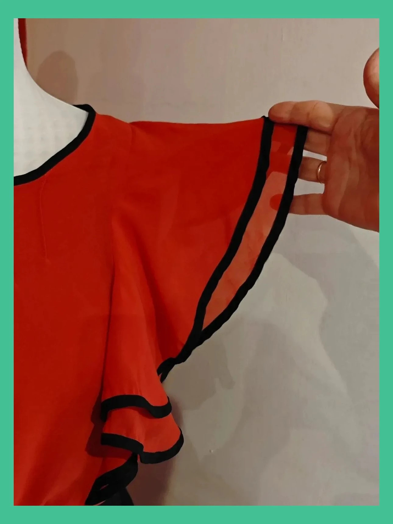 🌺 Elegante vestido vintage de gasa roja arriba y falda negra, con volantes ribeteados de negro – Vintage – taille XL / 42 / 14 3