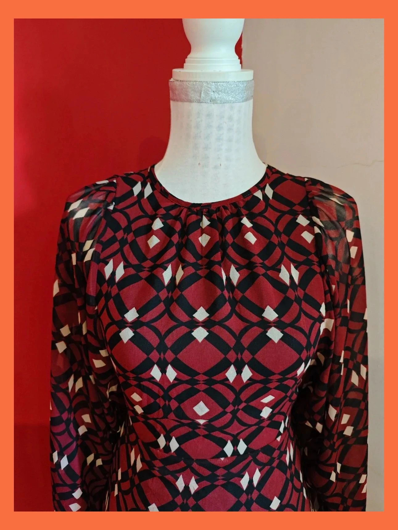 🌺 Bonito vestido mini de gasa tono caldera con estampado geométrico en negro y beige – Zara – taille XS / 34 / 6 4