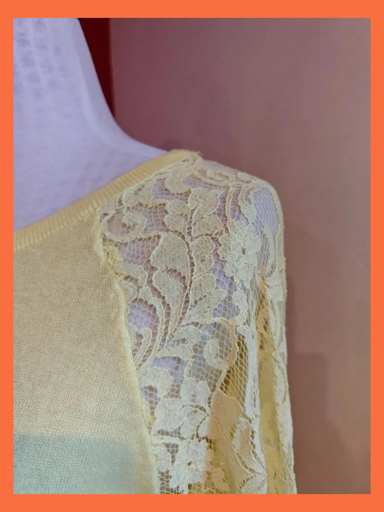 🌺Jersey fino color amarillo claro con mangas de blonda, talla M – Fórmula Joven – taille M / 38 / 10 4
