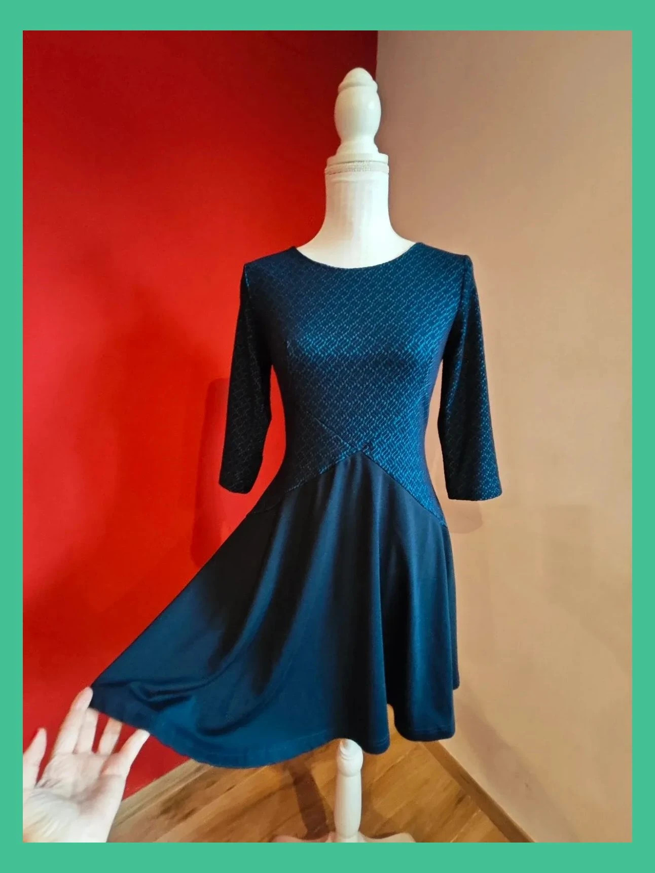 🌺Elegante vestido de punto negro y en la parte superior con rombos negros y tonos aguamarina – Sweet Miss – taille M / 38 / 10 3