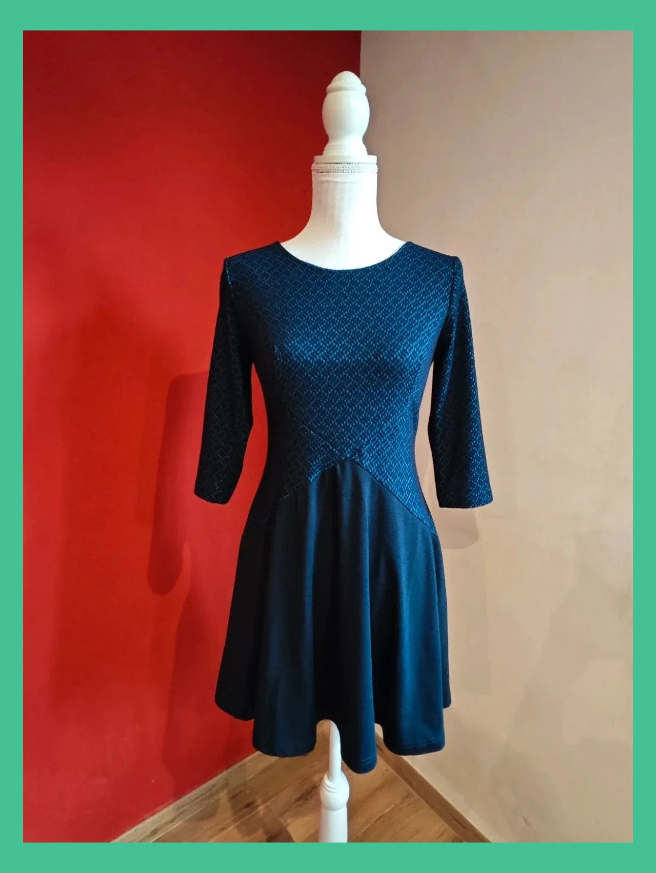 🌺Elegante vestido de punto negro y en la parte superior con rombos negros y tonos aguamarina