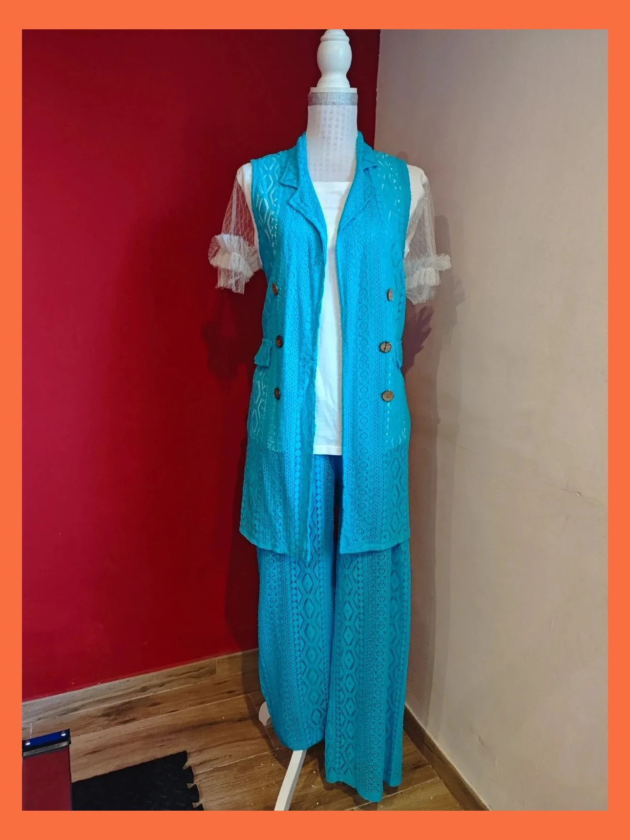 🌺Conjunto 3 piezas blazer larga sin mangas y pantalón blonda azul turquesa y camiseta blanca