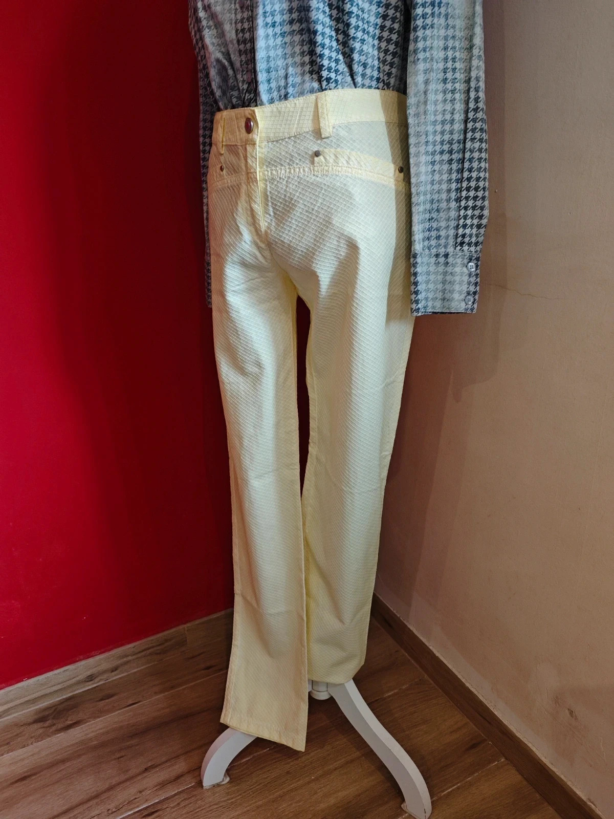 🌺 Pantalón de algodón amarillo clarito, con relieves tipo rejilla, talla 40, de Didi – Didi – taille L / 40 / 12 2