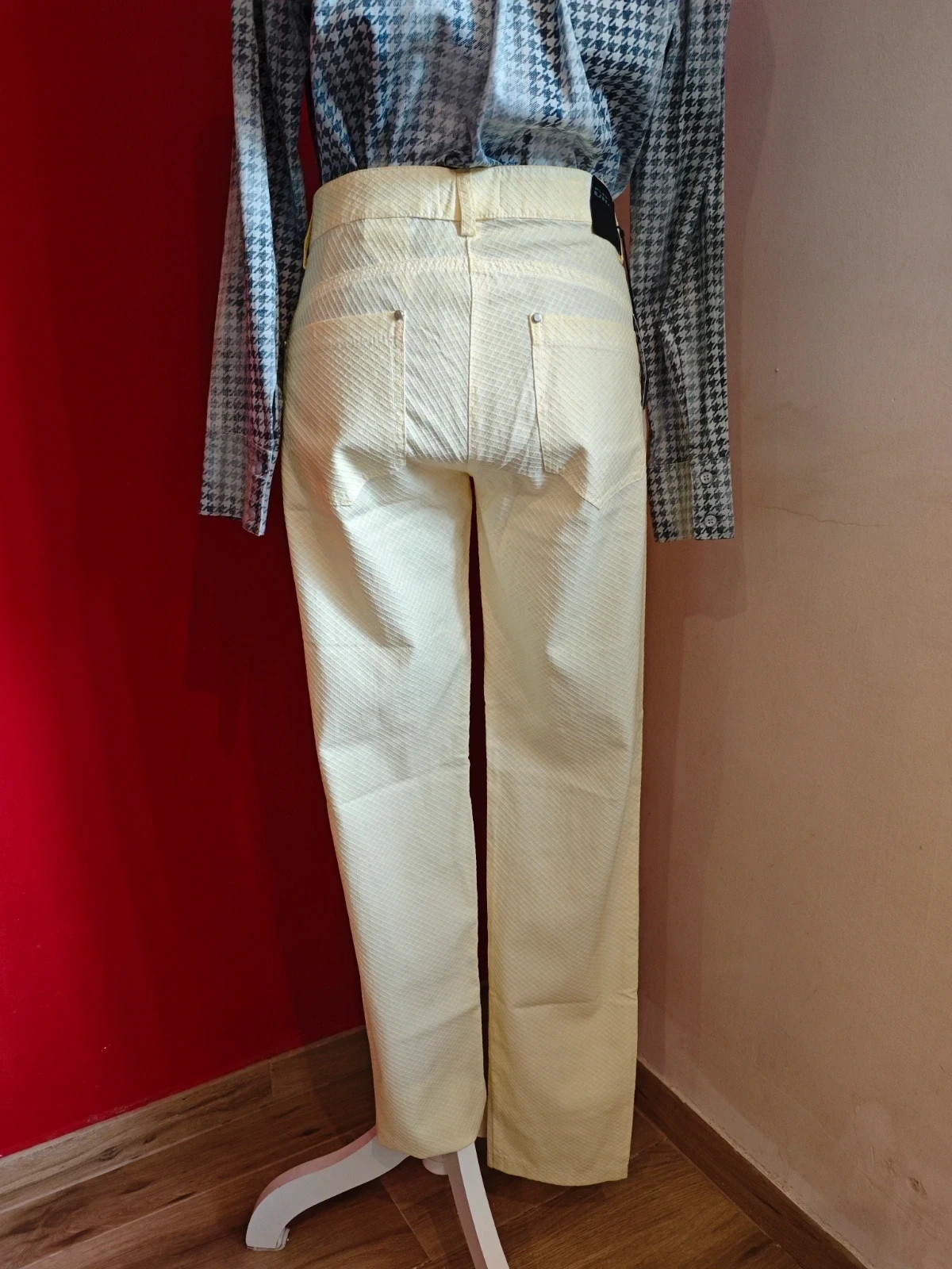 🌺 Pantalón de algodón amarillo clarito, con relieves tipo rejilla, talla 40, de Didi – Didi – taille L / 40 / 12 5