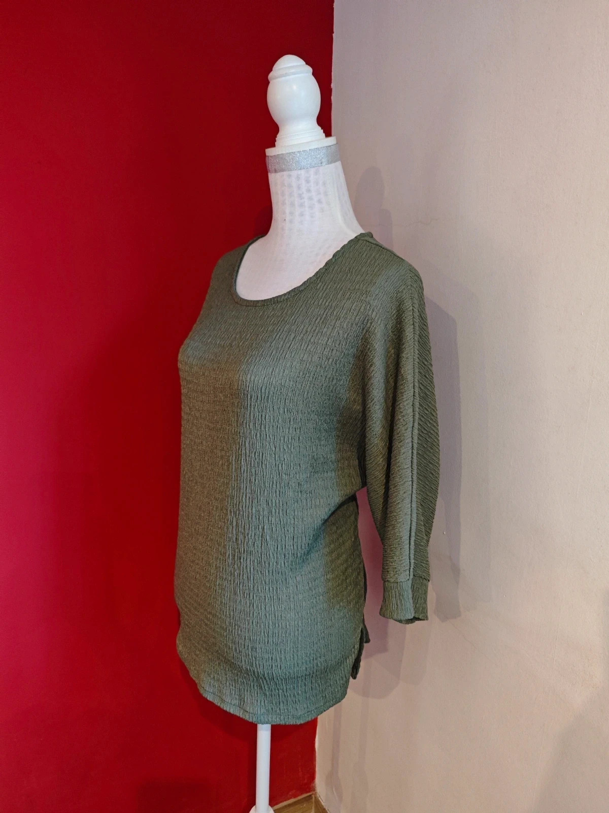 🌺 Camiseta verde caqui de tela elástica arrugadita – New Collection – taille 5XL / 50 / 22 2