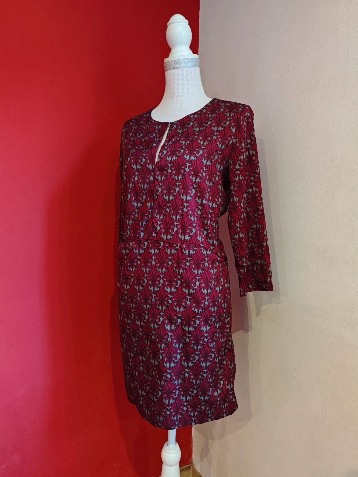 🌺 Bonito vestido fluido estampado granate y gris – Sfera – taille XL / 42 / 14 2