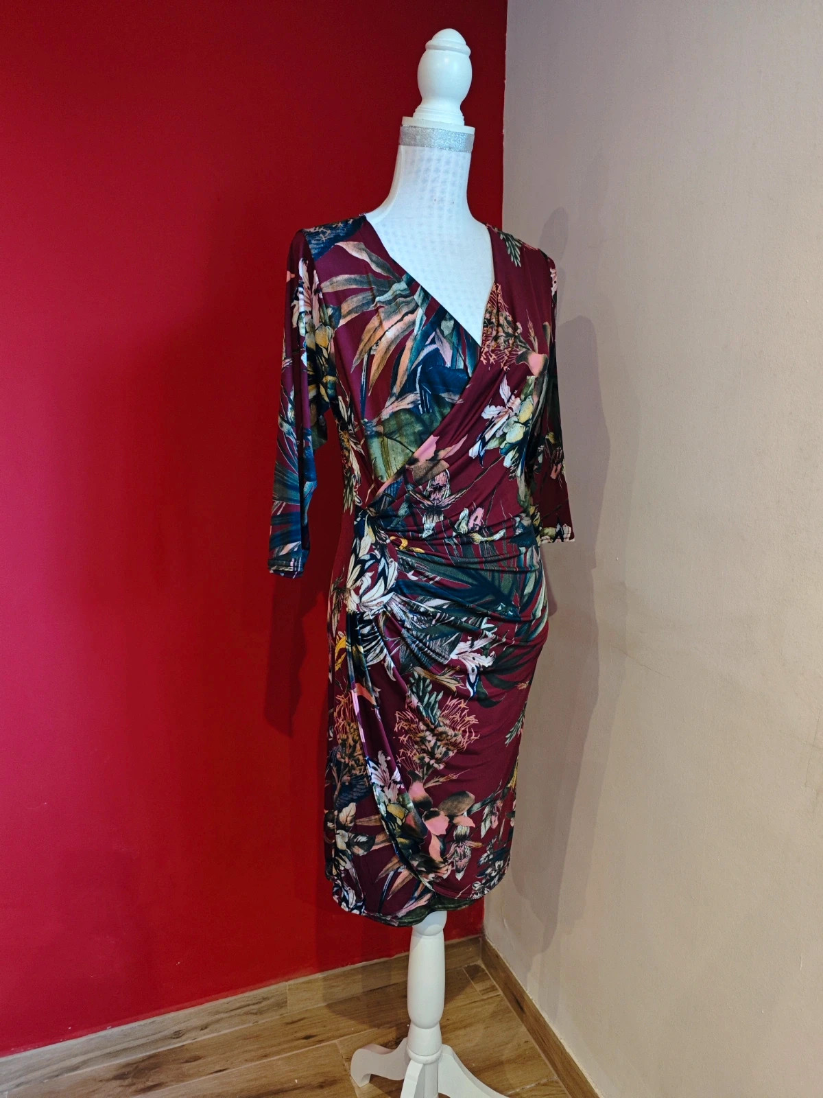 🌺Elegante vestido granate con estampado tonos otoñales, cruzado delante – taille M / 38 / 10 2