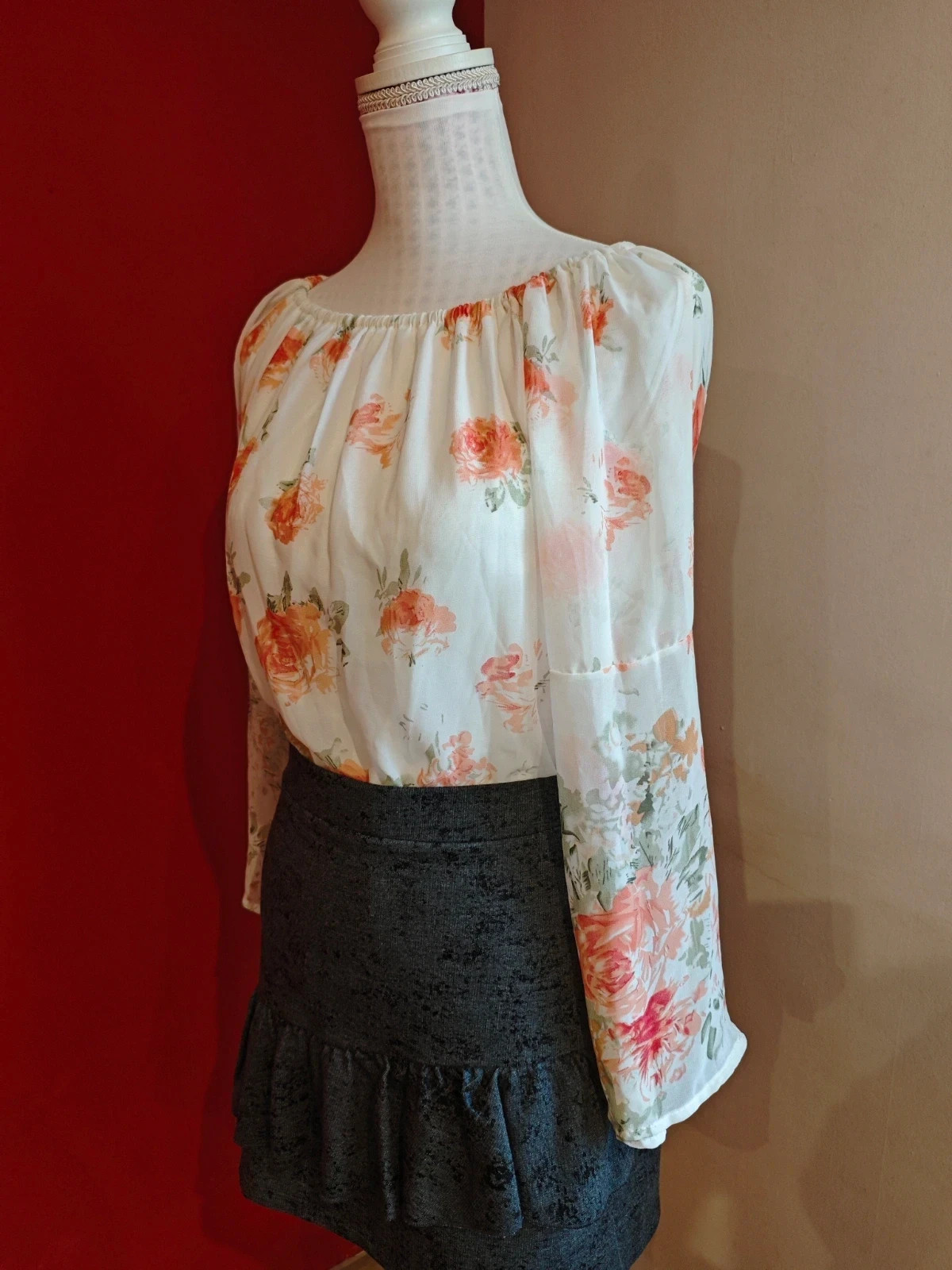 🌺Blusa de gasa blanca con estampado floral y escote elástico – taille XL / 42 / 14 2