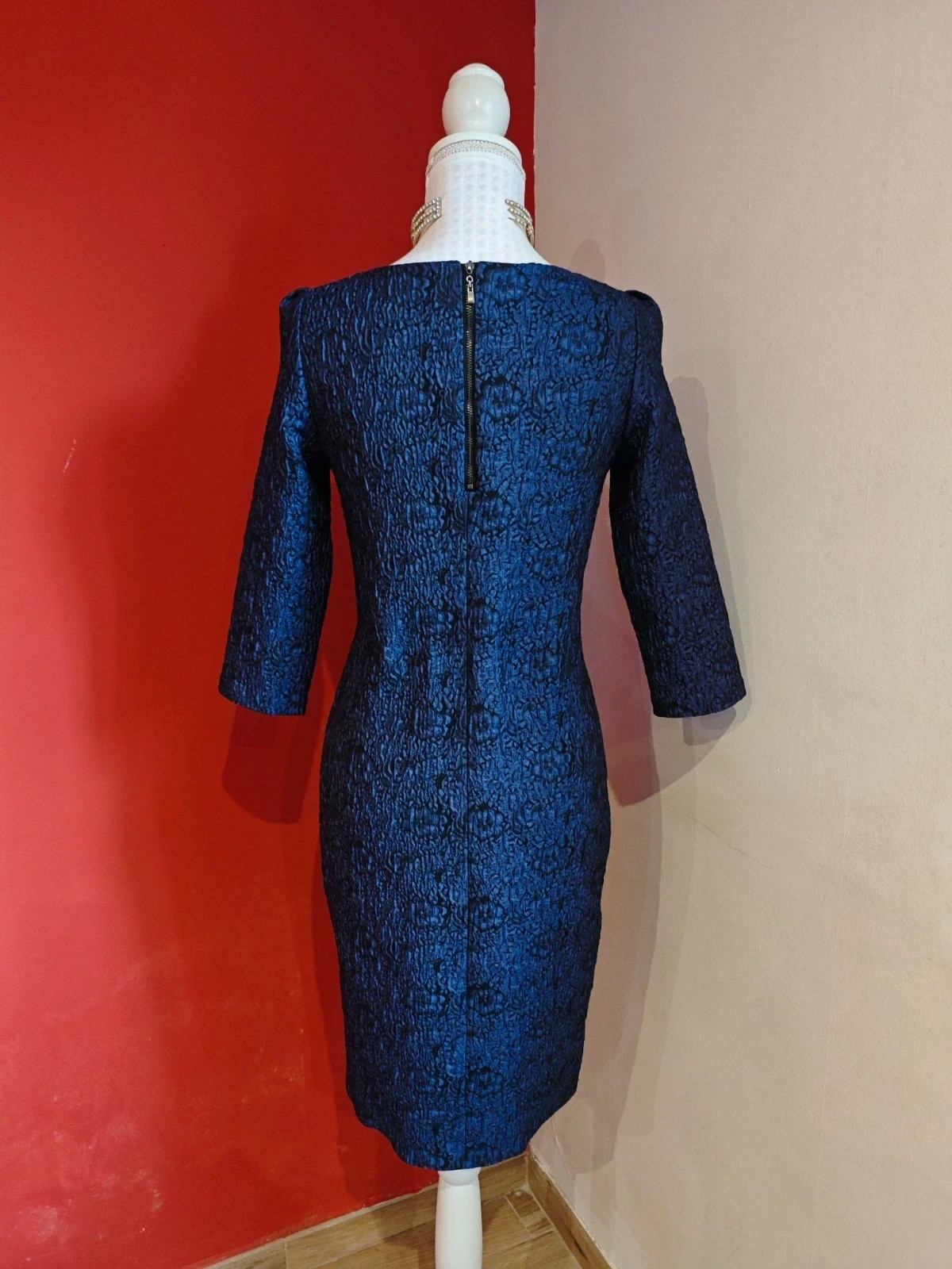 🌺Vestido de tejido jacquard tipo brocado en azul marino y negro, con bonito relieve – pompa – taille XL / 42 / 14 5