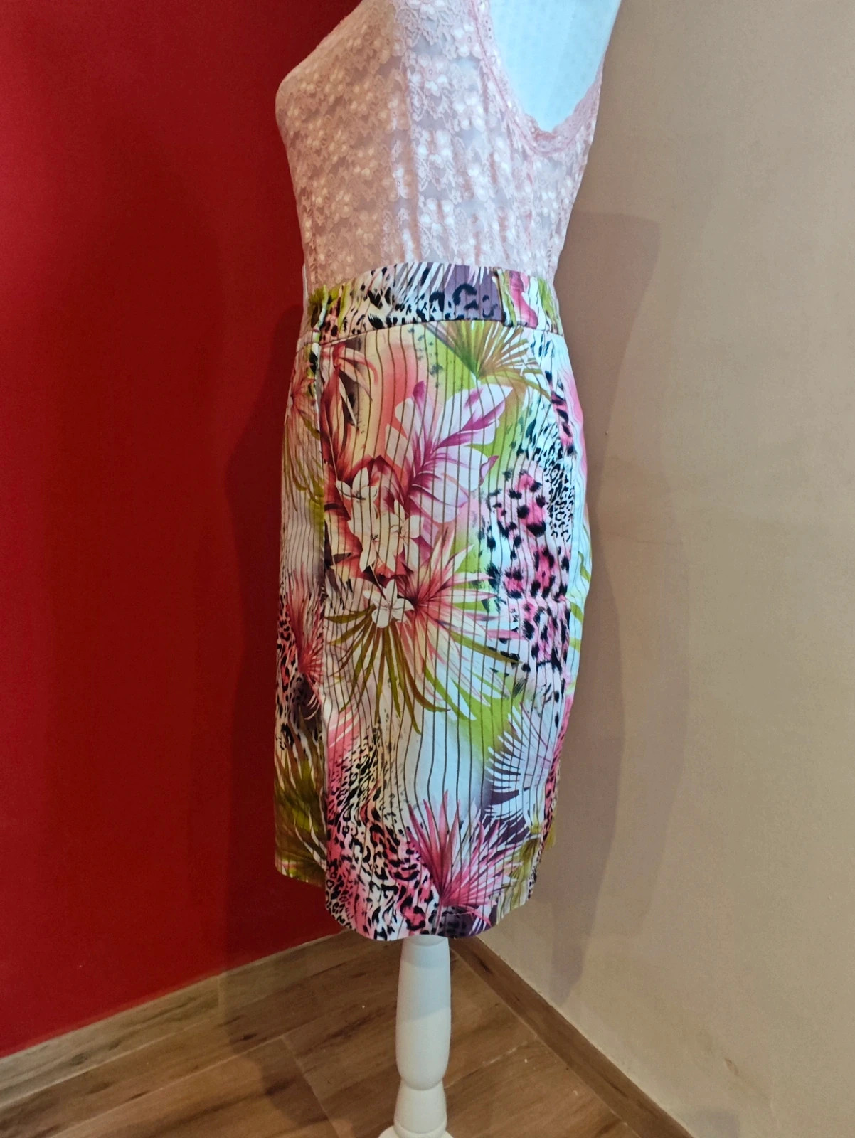 🌺Bonita falda entallada estampado multicolor con bolsillos – Vintage Dressing – taille L / 40 / 12 3