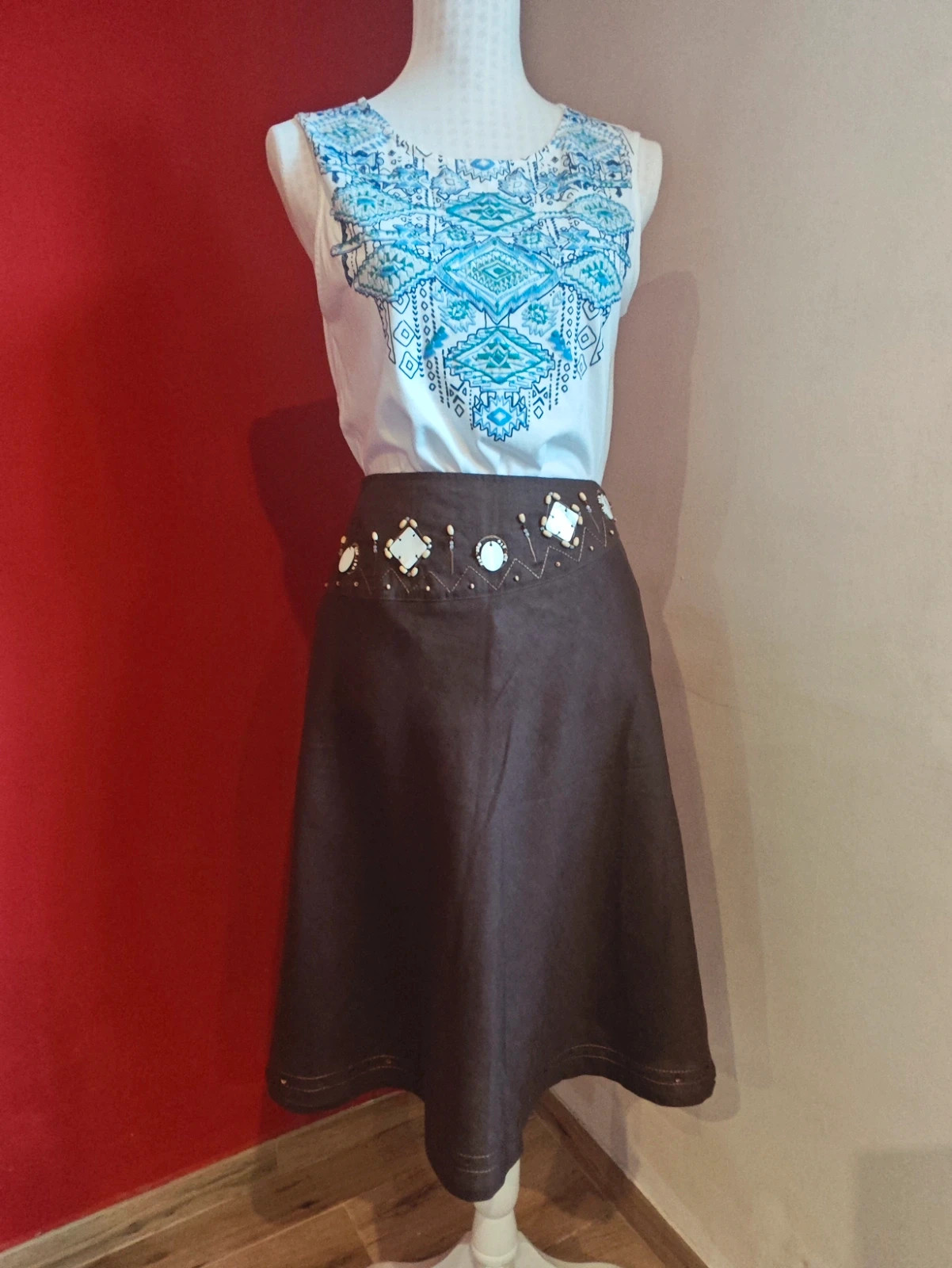 🌺Preciosa falda de lino y ramio marrón con piezas de madera y nácar en cintura – KY creation – taille L / 40 / 12 3