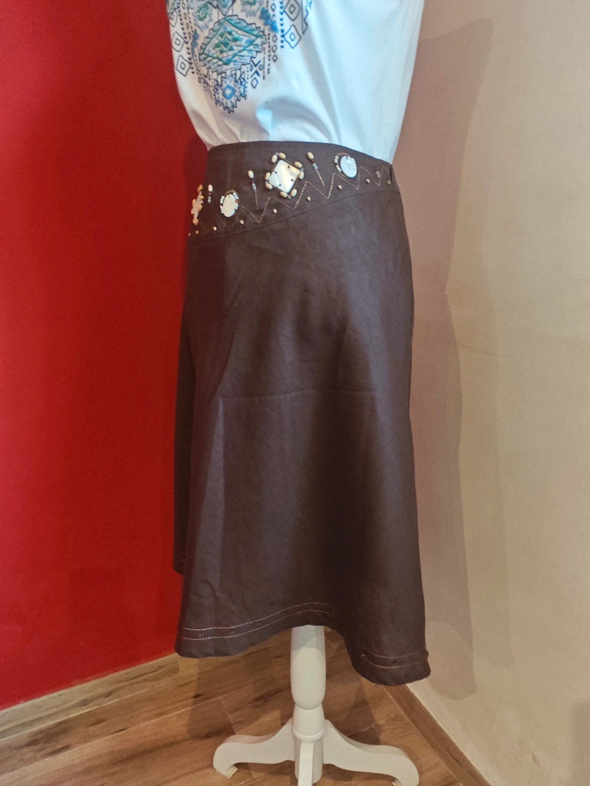 🌺Preciosa falda de lino y ramio marrón con piezas de madera y nácar en cintura – KY creation – taille L / 40 / 12 4