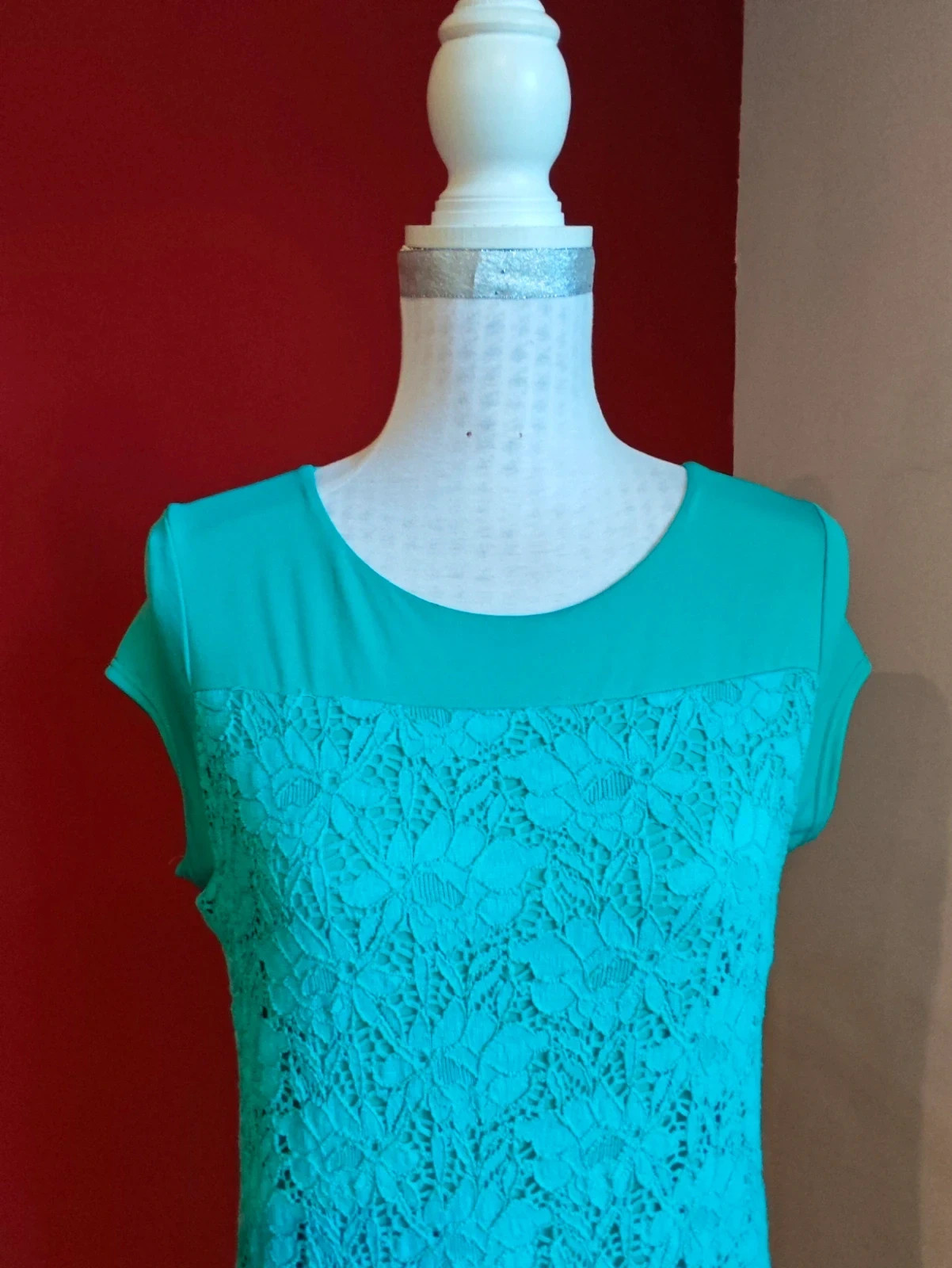 🌺 Bonito vestido de blonda elástica verde talla L – Mit Mat Mama – taille L / 40 / 12 4