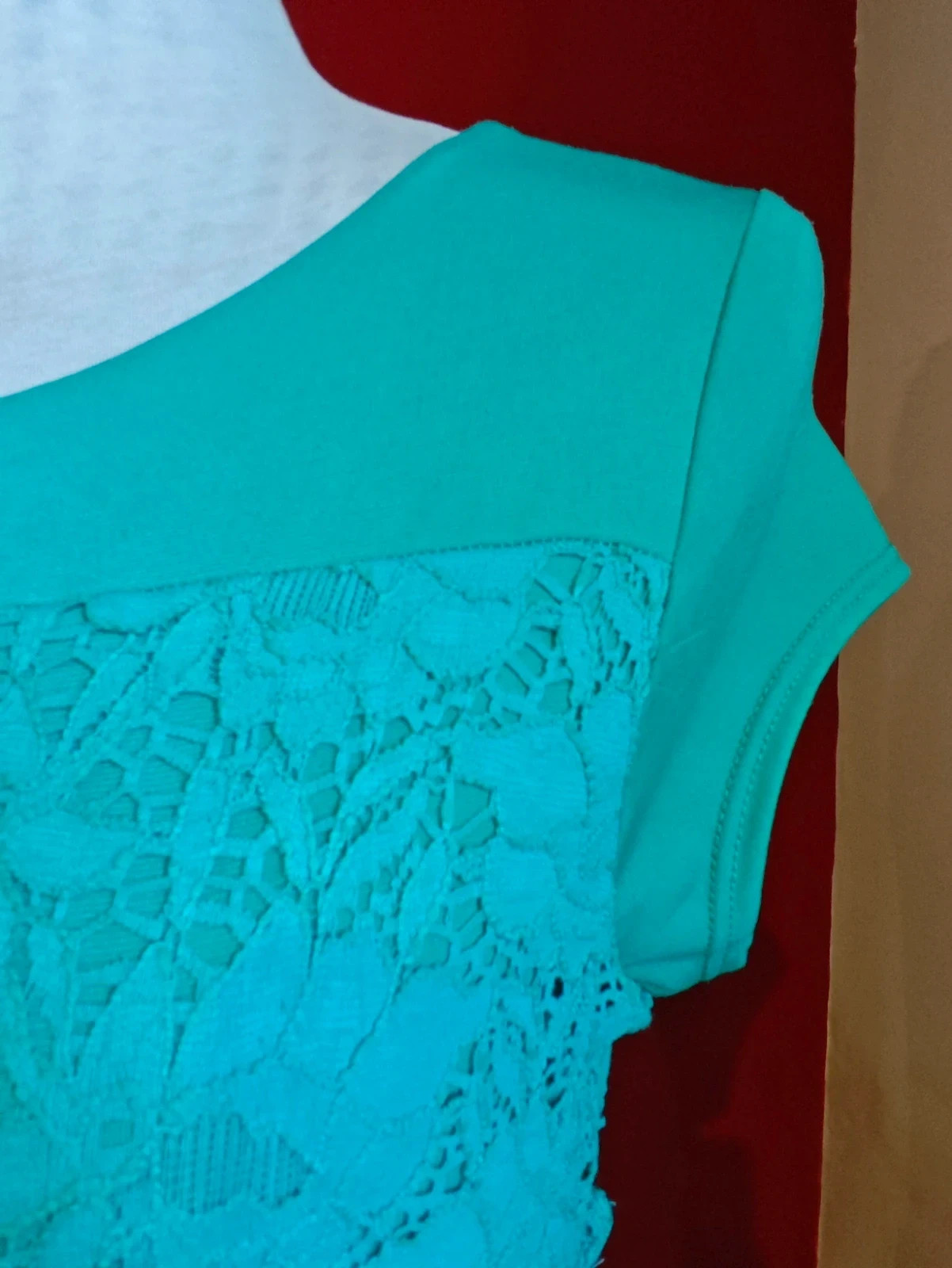 🌺 Bonito vestido de blonda elástica verde talla L – Mit Mat Mama – taille L / 40 / 12 5