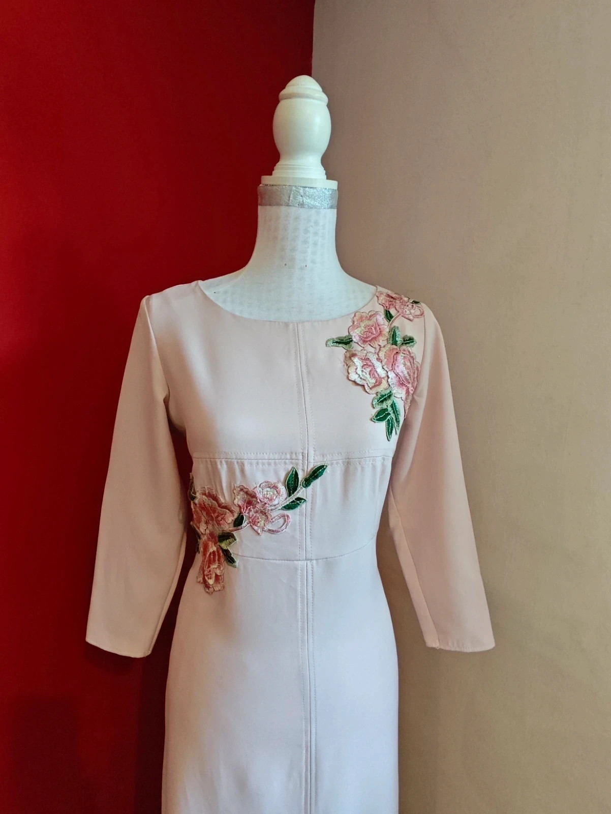 🌺Vestido largo para eventos super elegante, color rosa con aplicaciones bordadas – Munmo – taille XL / 42 / 14 4