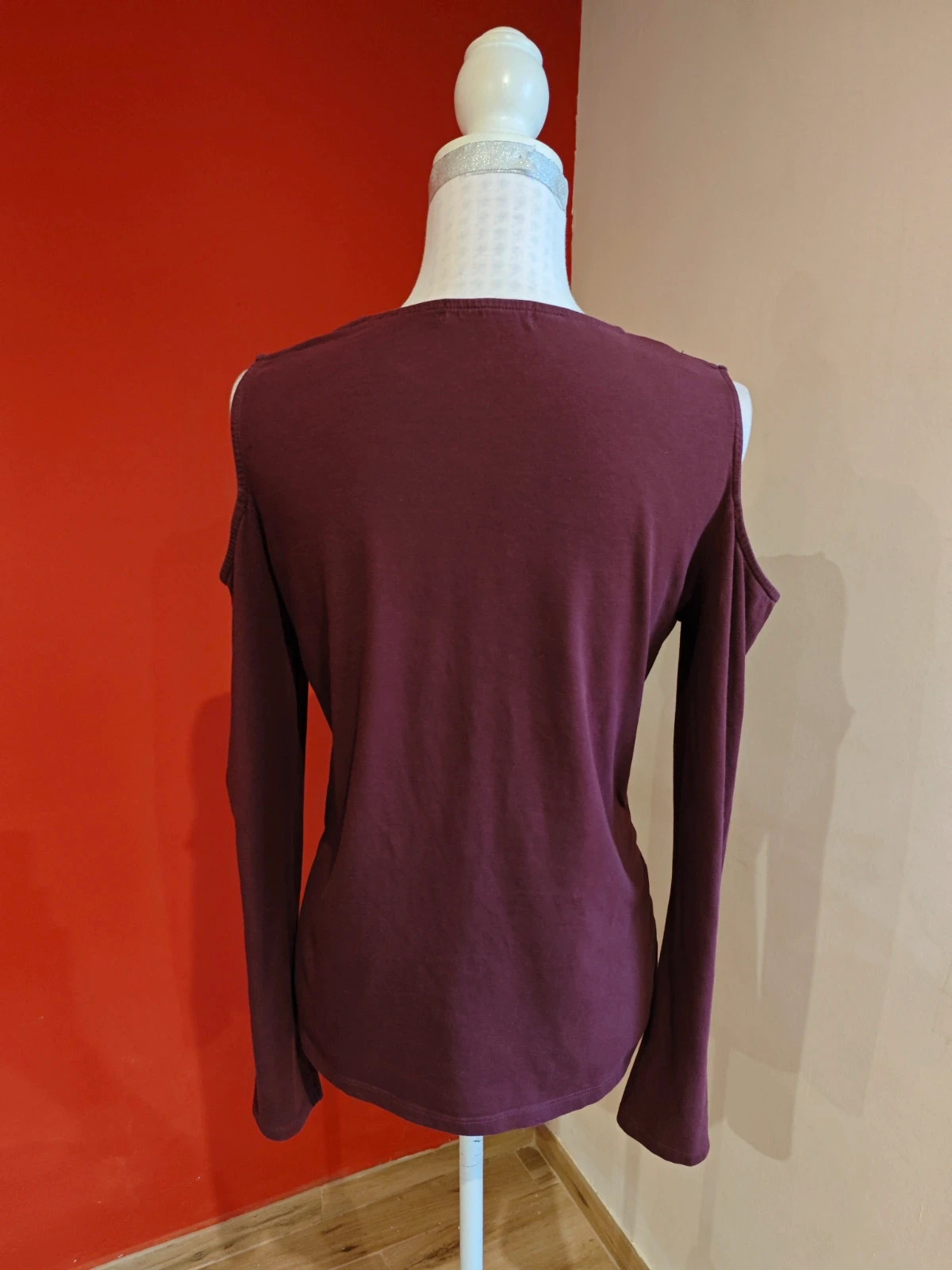🌺Camiseta morada con frente estampado y hombros al aire – Emoi by Emonite – taille XL / 42 / 14 5