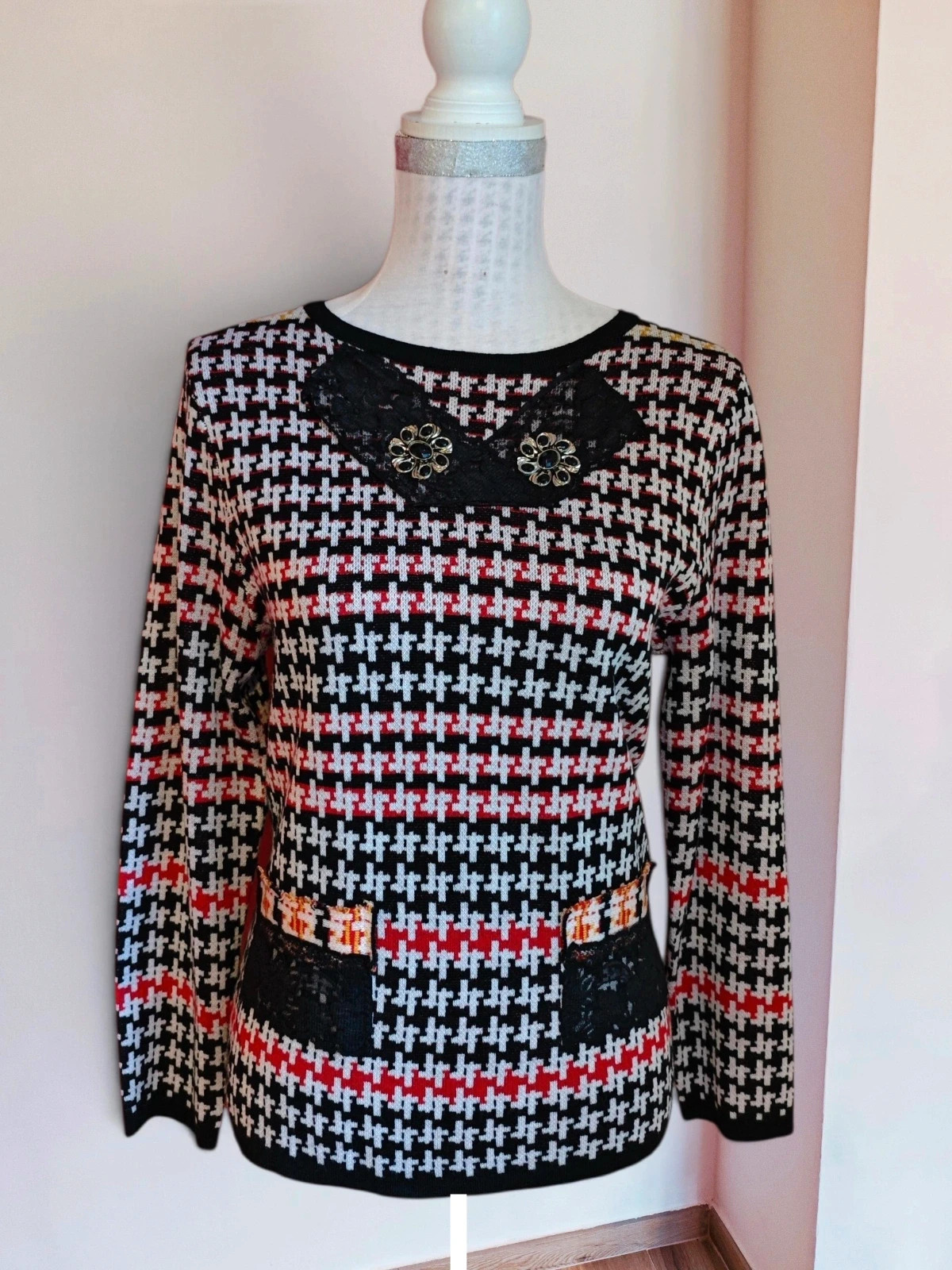 🌺 Original jersey estampado pata de gallo tonos negro, rojo y blanco, talla M