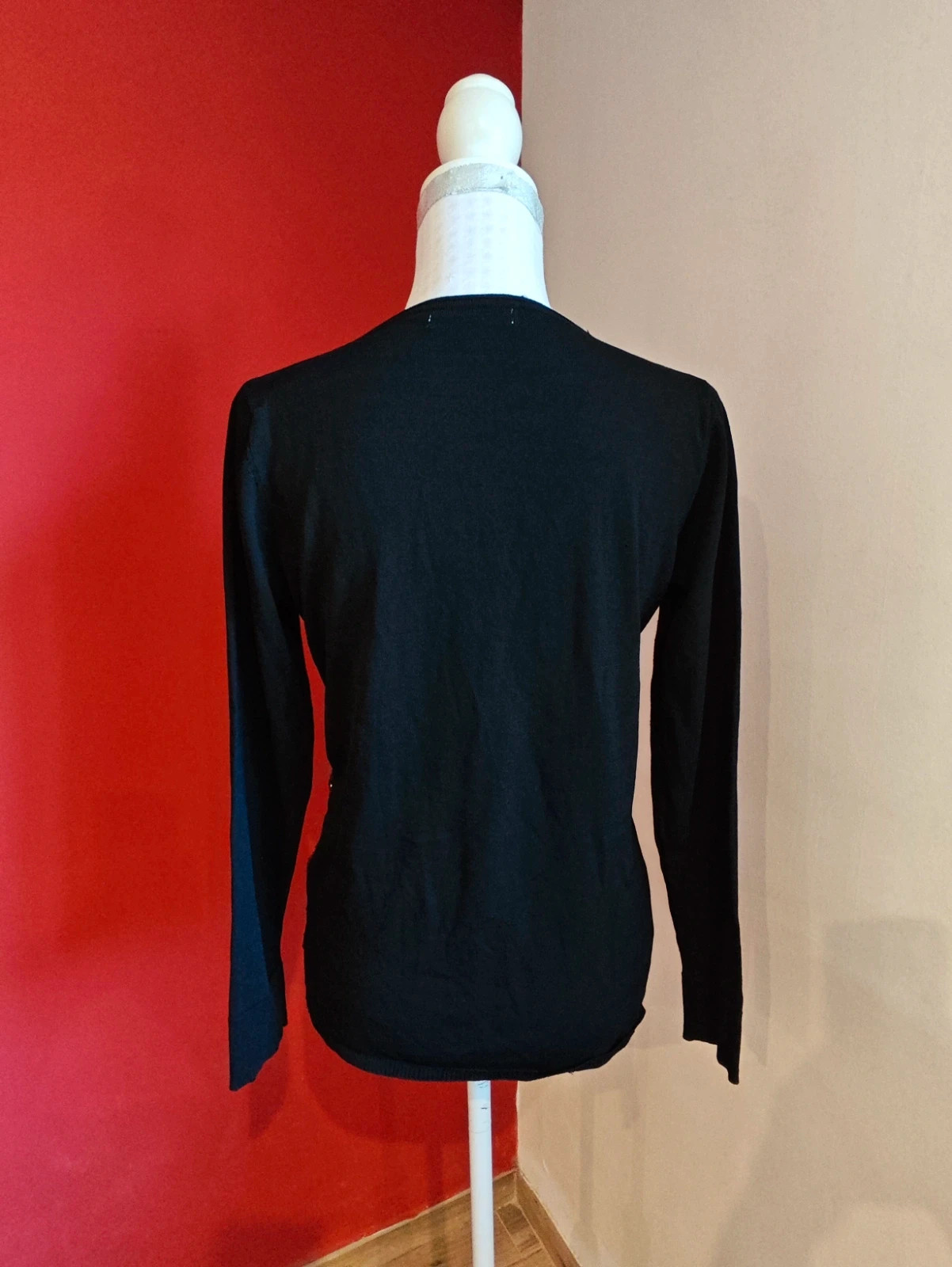 🌺 Chulisimo jersey negro con el frente lleno de lentejuelas – MNG Suit – taille M / 38 / 10 5